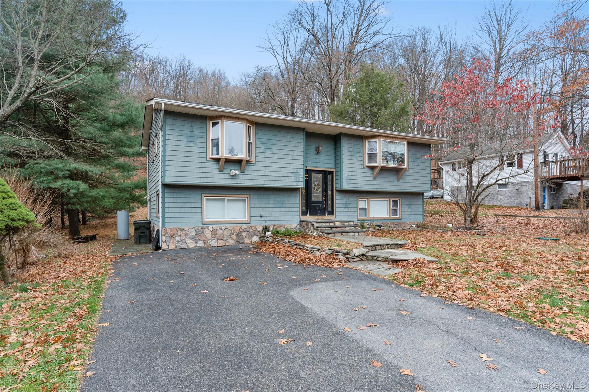39 Peddler Hill Road Property Photo 3