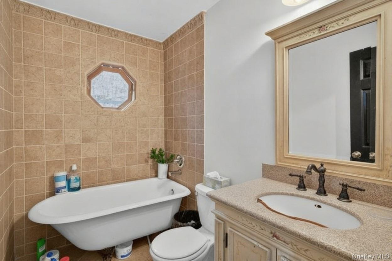39 Peddler Hill Road Property Photo 14