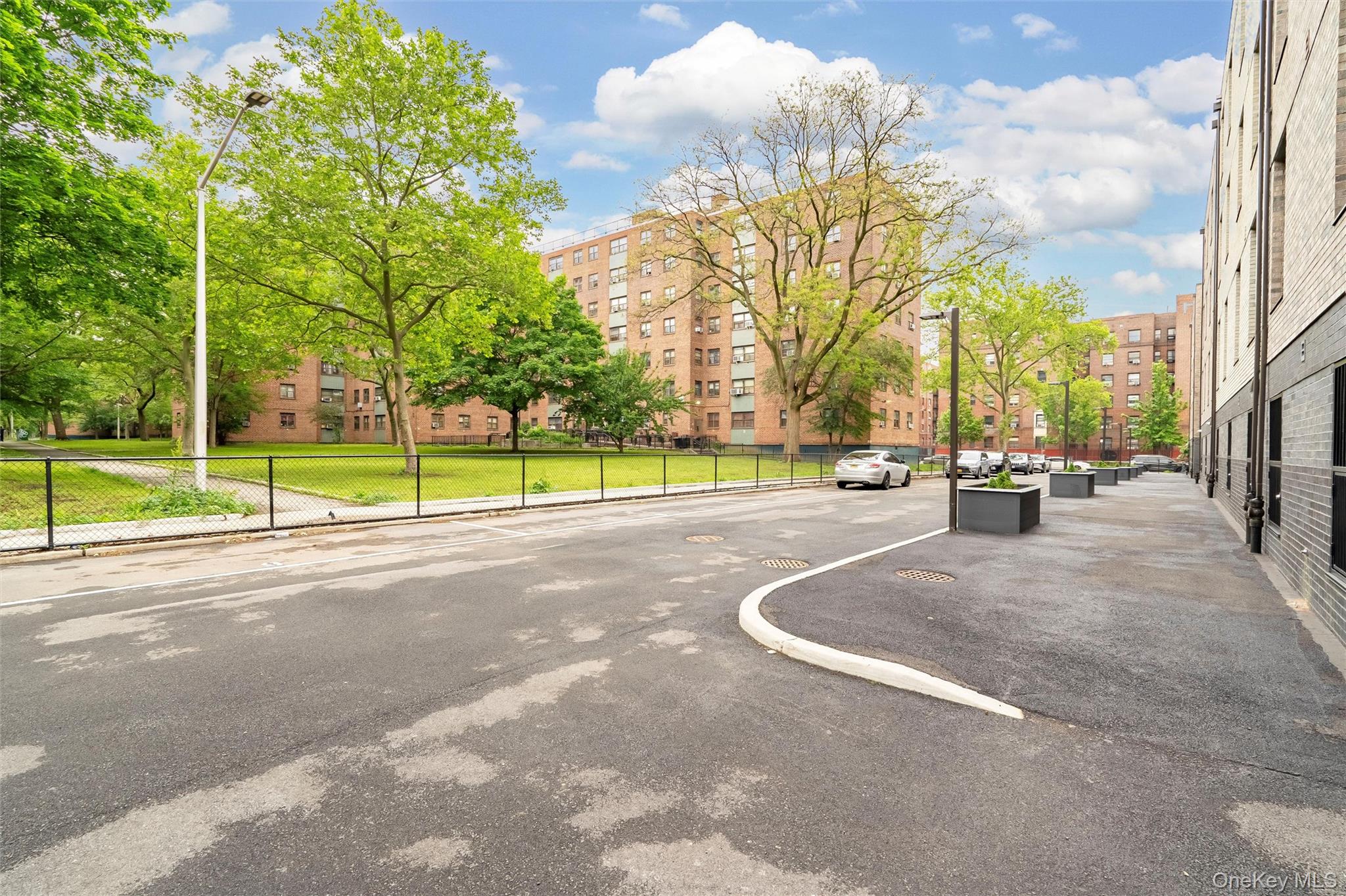 355 Bronx River Avenue 4b Property Photo 23