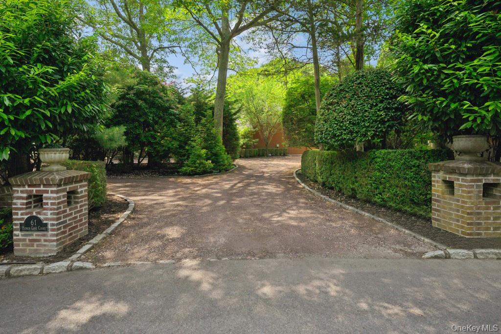 61 Hidden Cove Court Property Photo 2