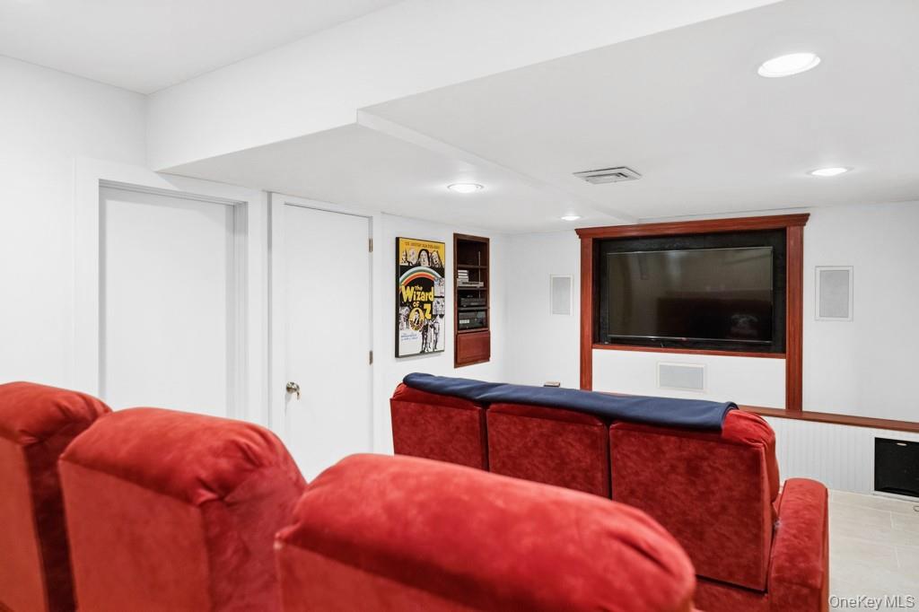 61 Hidden Cove Court Property Photo 22