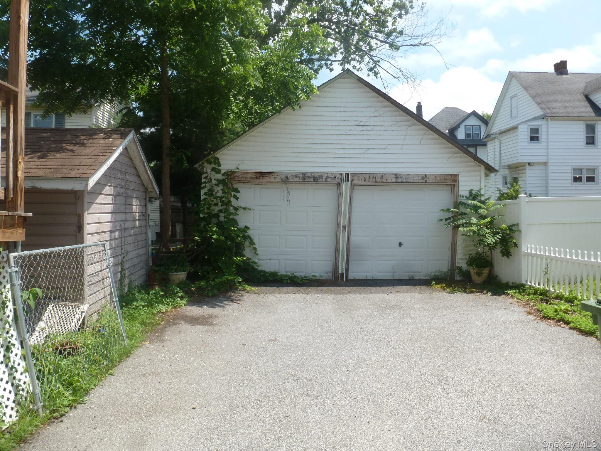 80 Beattie Avenue Property Photo 6