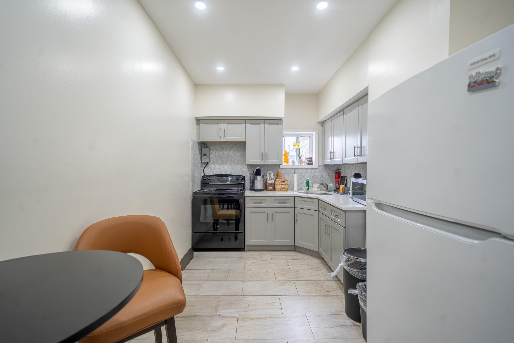 10421 Lefferts Boulevard Property Photo 19