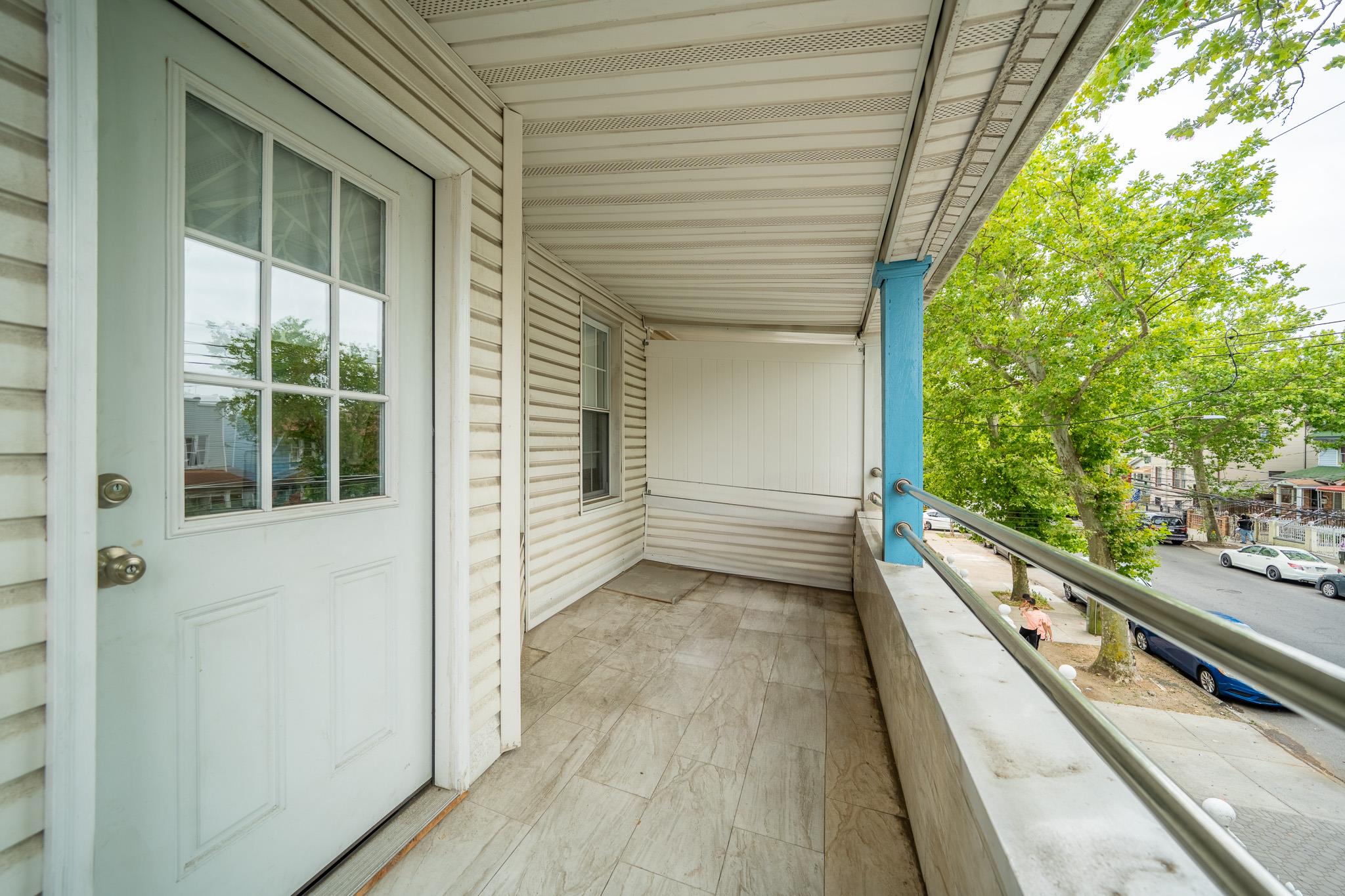 10421 Lefferts Boulevard Property Photo 26