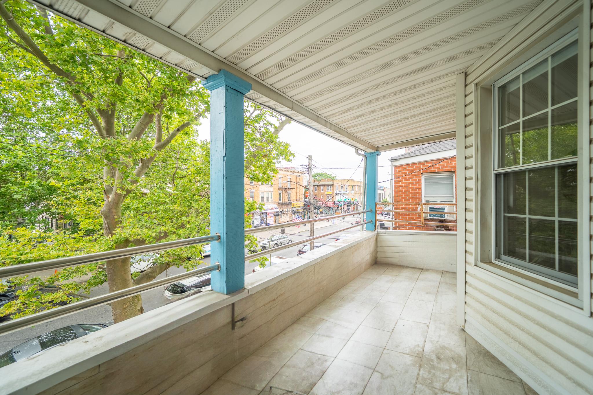 10421 Lefferts Boulevard Property Photo 27