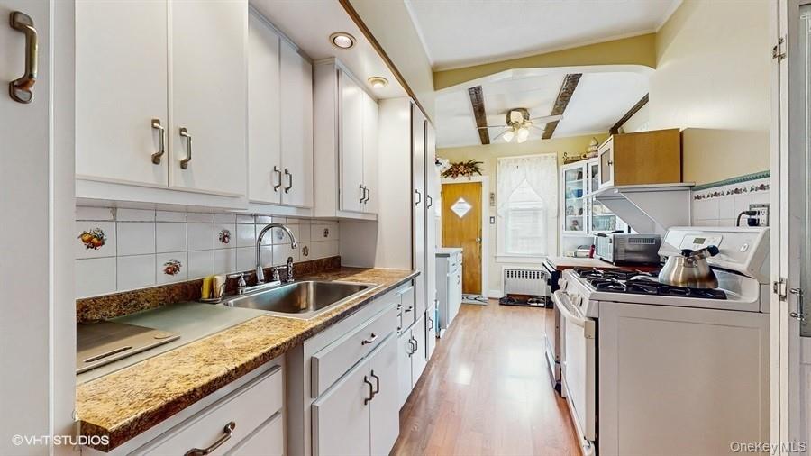 77-52 76th Street Property Photo 6