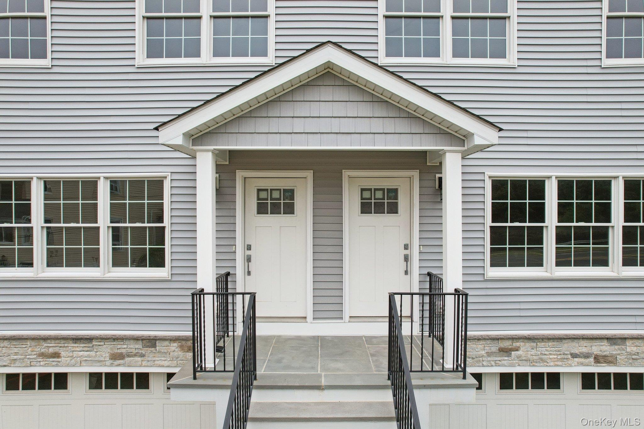 90 University Avenue Property Photo 29