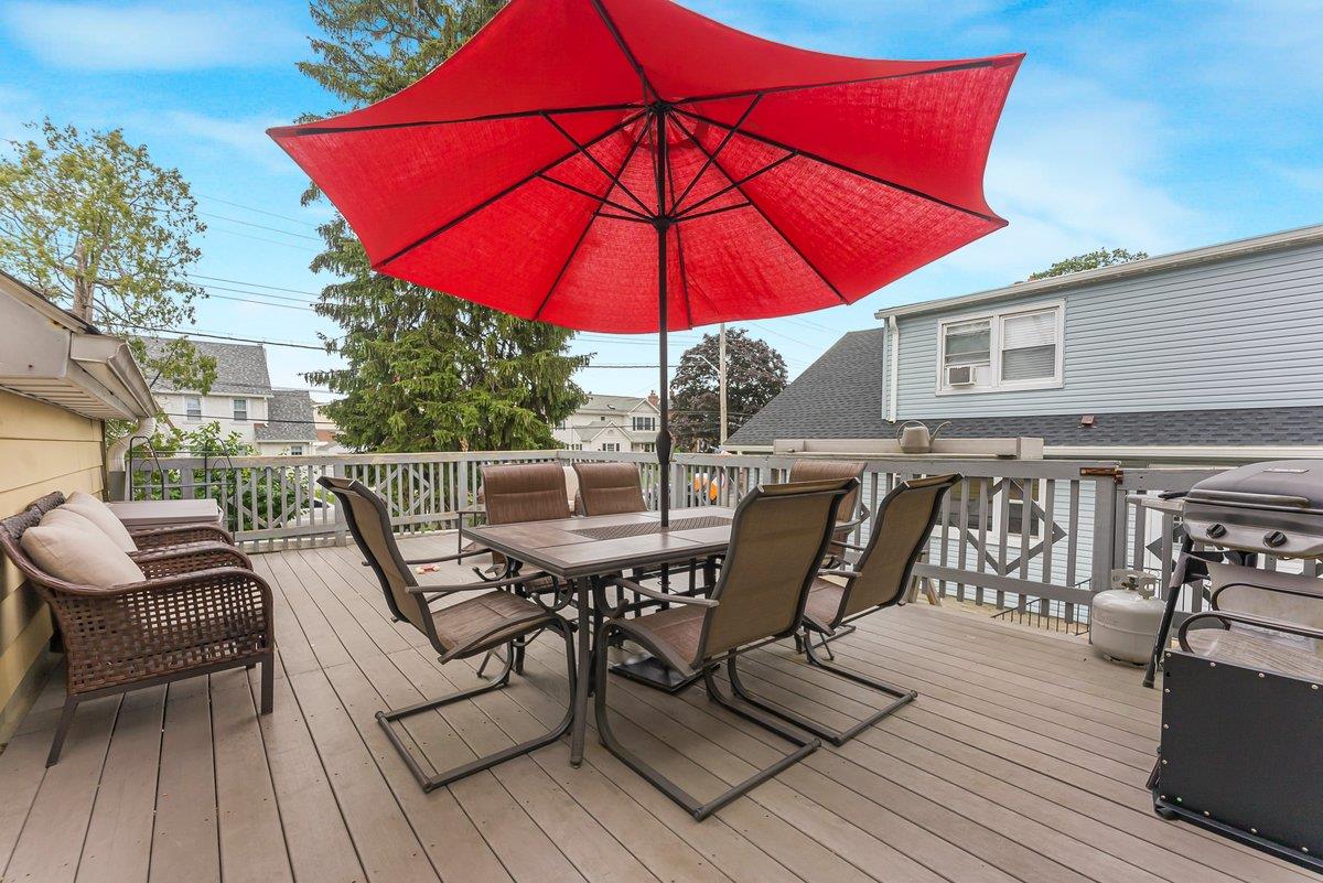 74 Borcher Avenue Property Photo 32