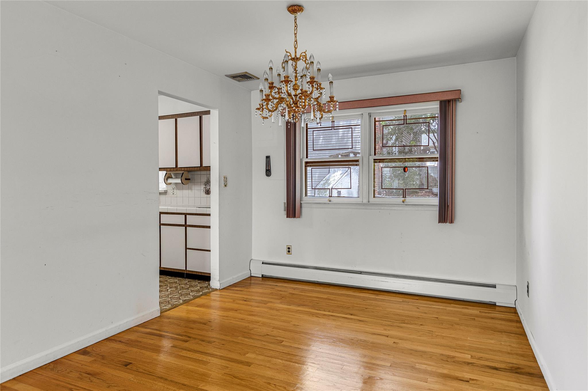 15 Pinelawn Avenue Property Photo 7