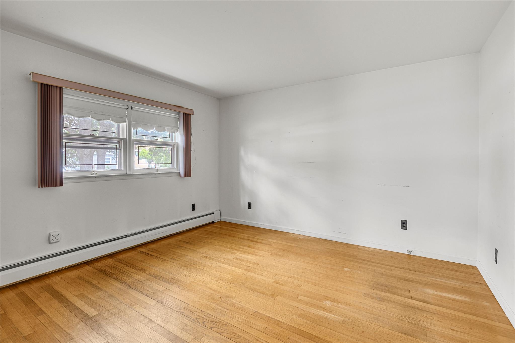 15 Pinelawn Avenue Property Photo 13