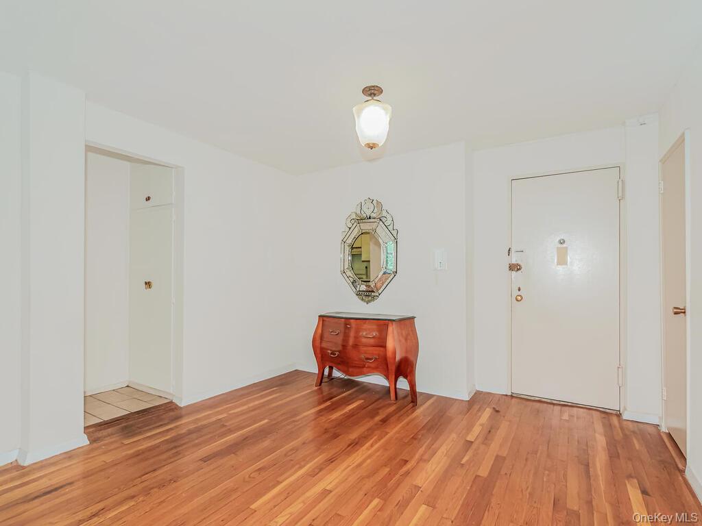 679 W 239th Street 3j Property Photo 2