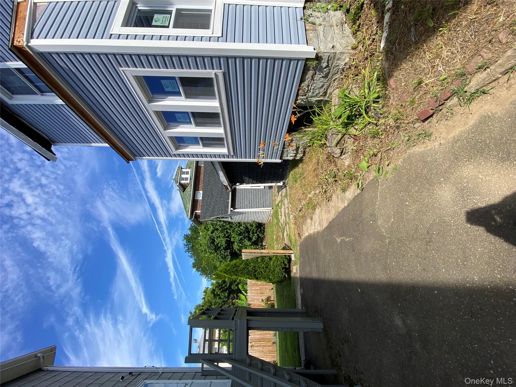416 Highland Avenue Property Photo 8