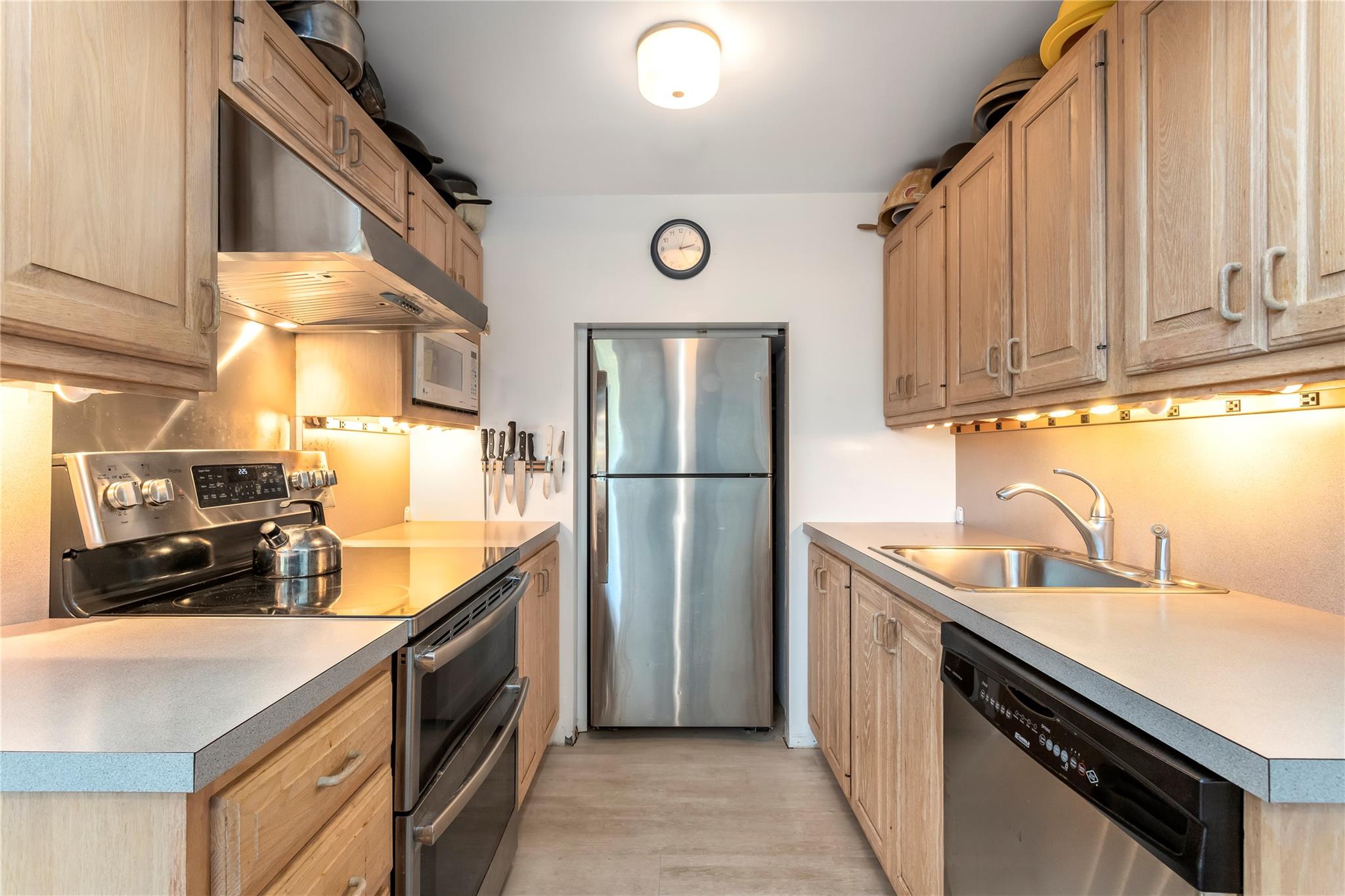 240 Harbor Walk C240 Property Photo 4