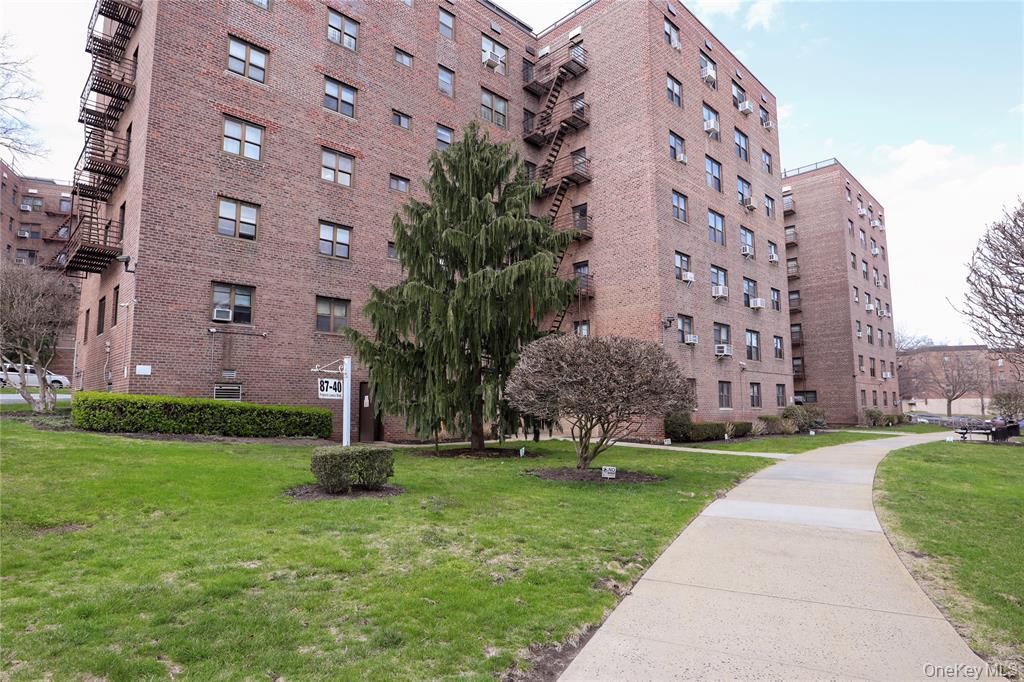 87-40 Francis Lewis Boulevard A76 Property Photo 2