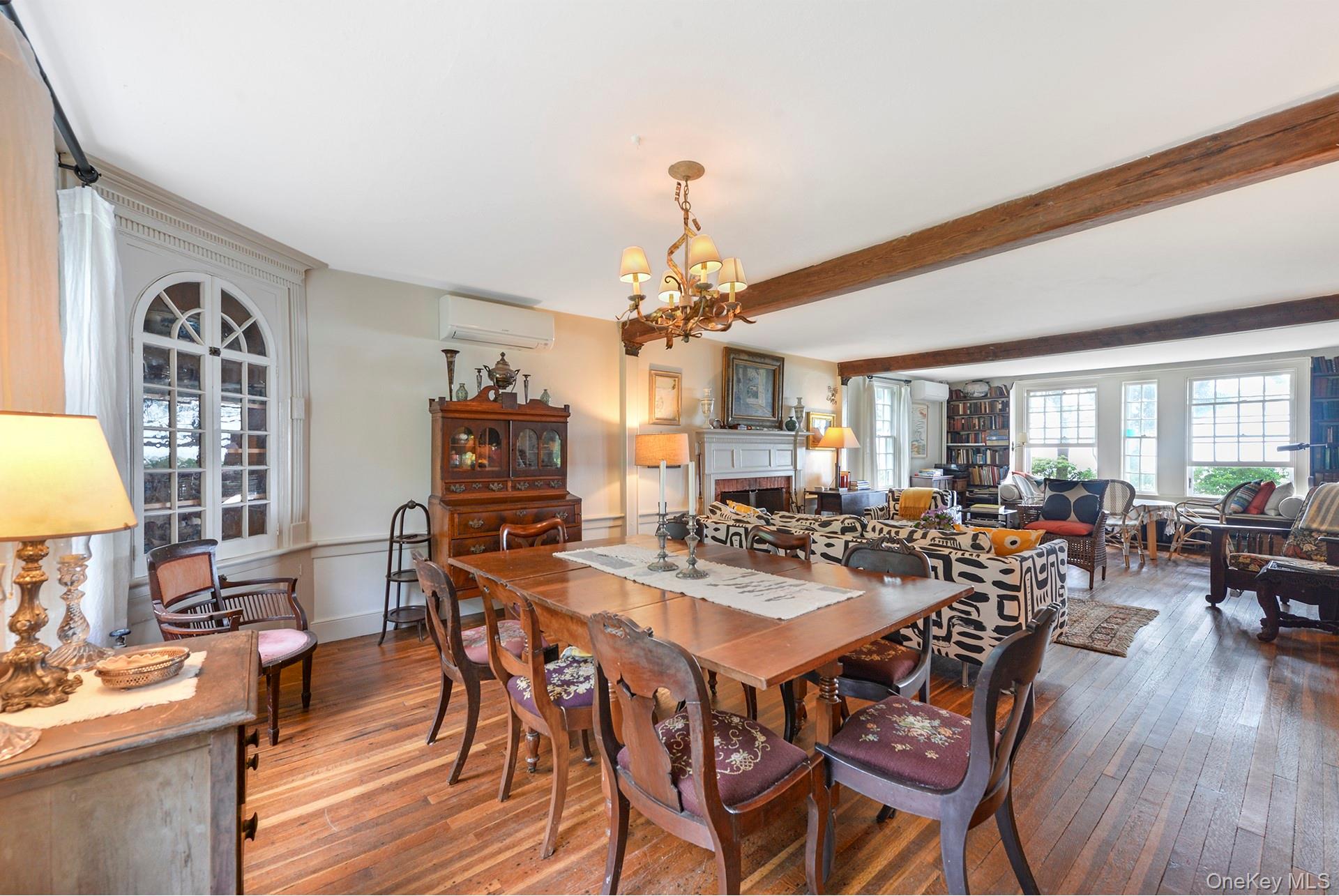 884636 Property Photo 3