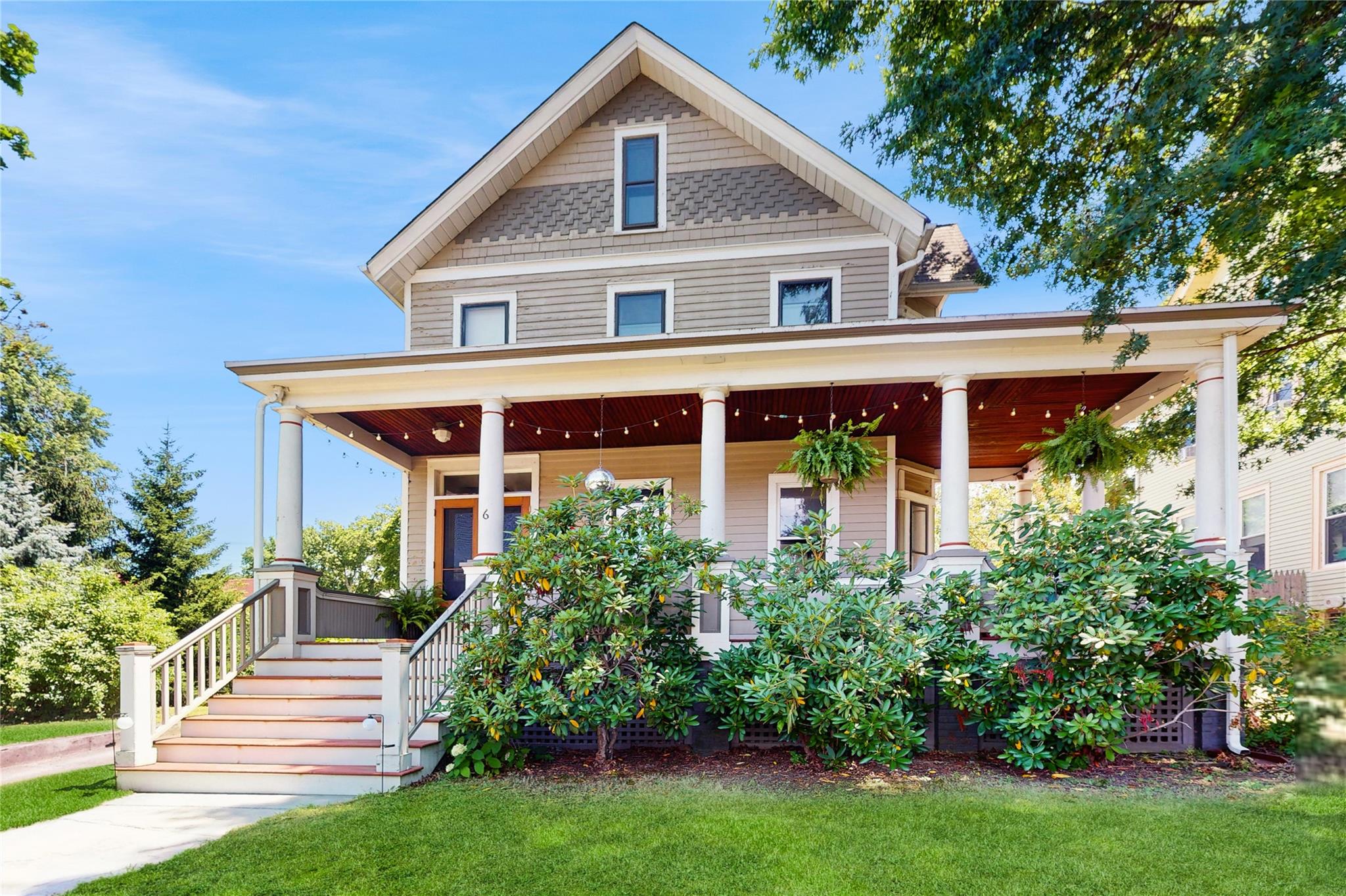 6 Dutchess Terrace Property Photo 1
