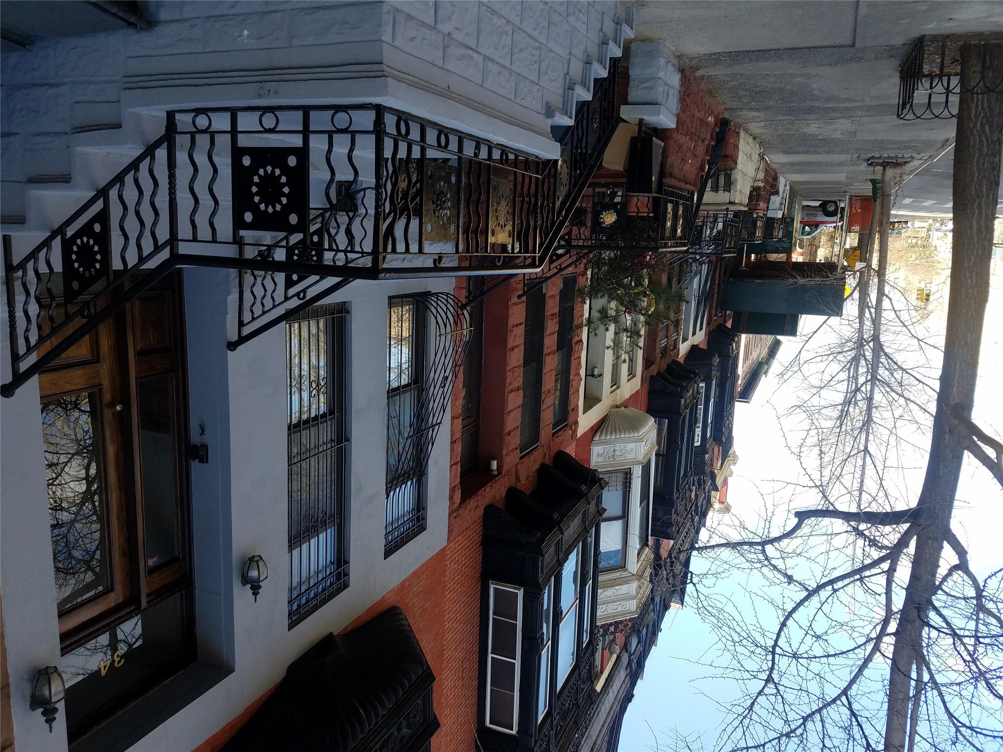 30 Edgecombe Avenue Property Photo 2
