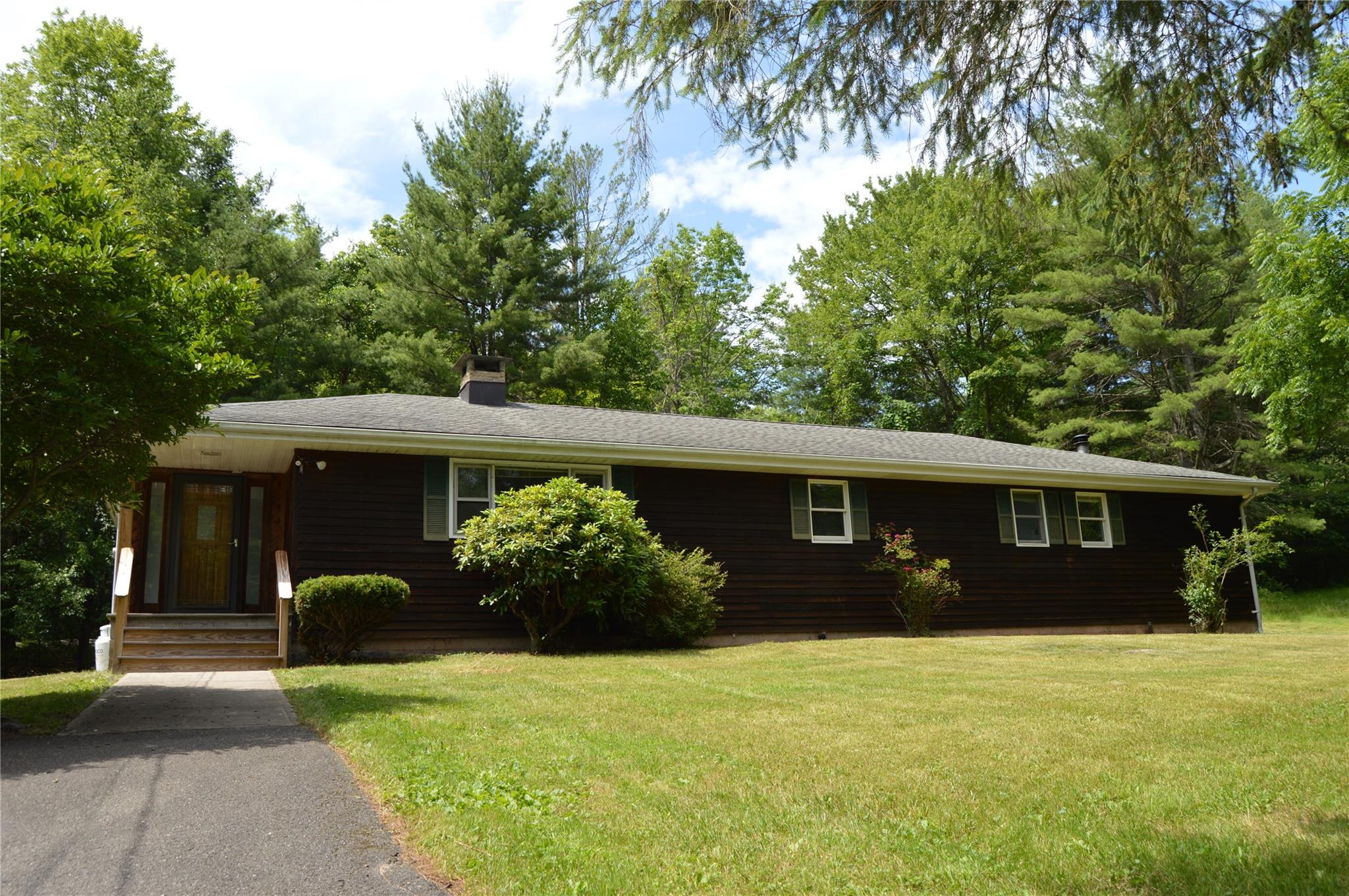 4 Willa Lane