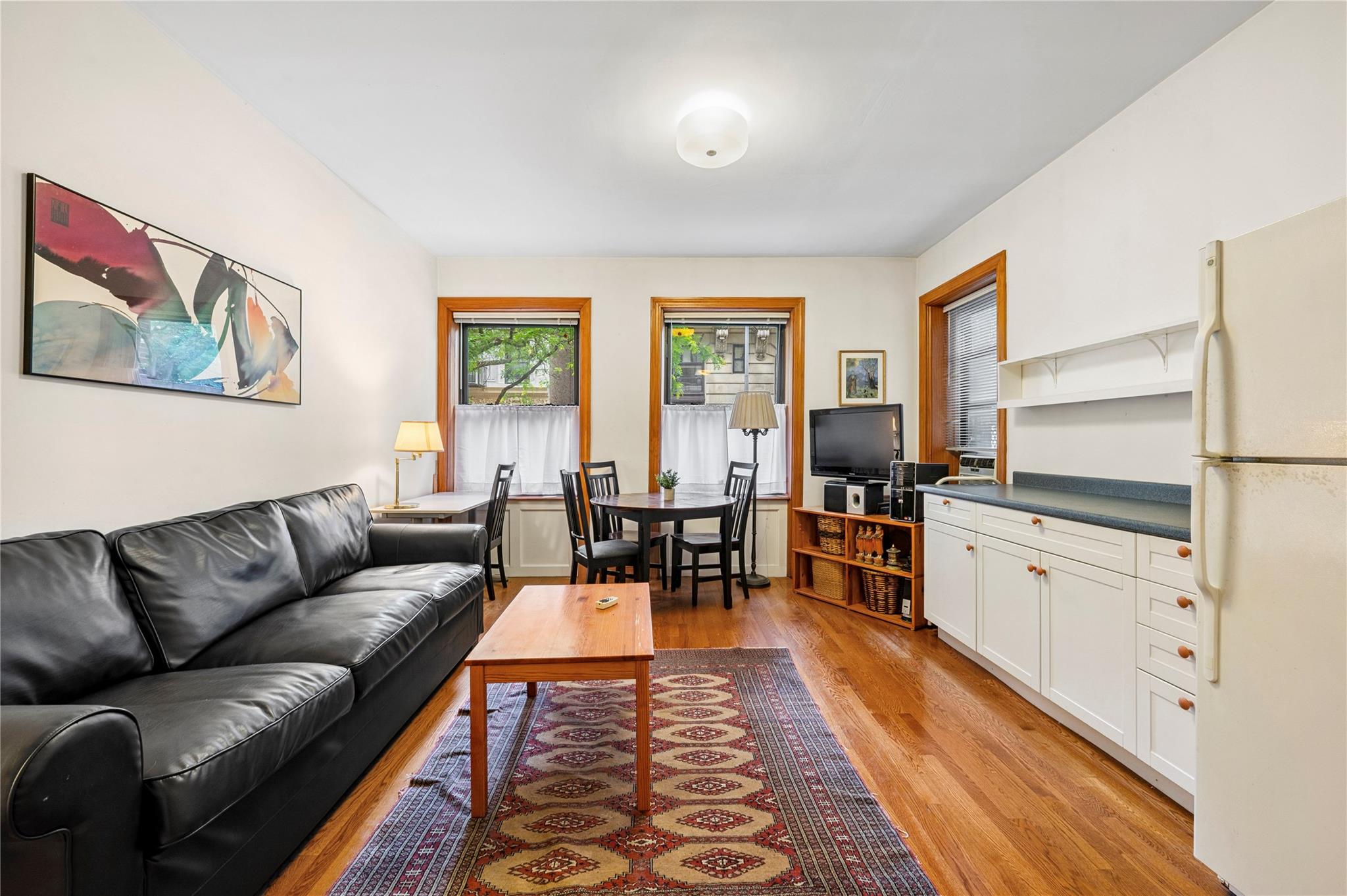 611 W 111 Street 6 Property Photo 1
