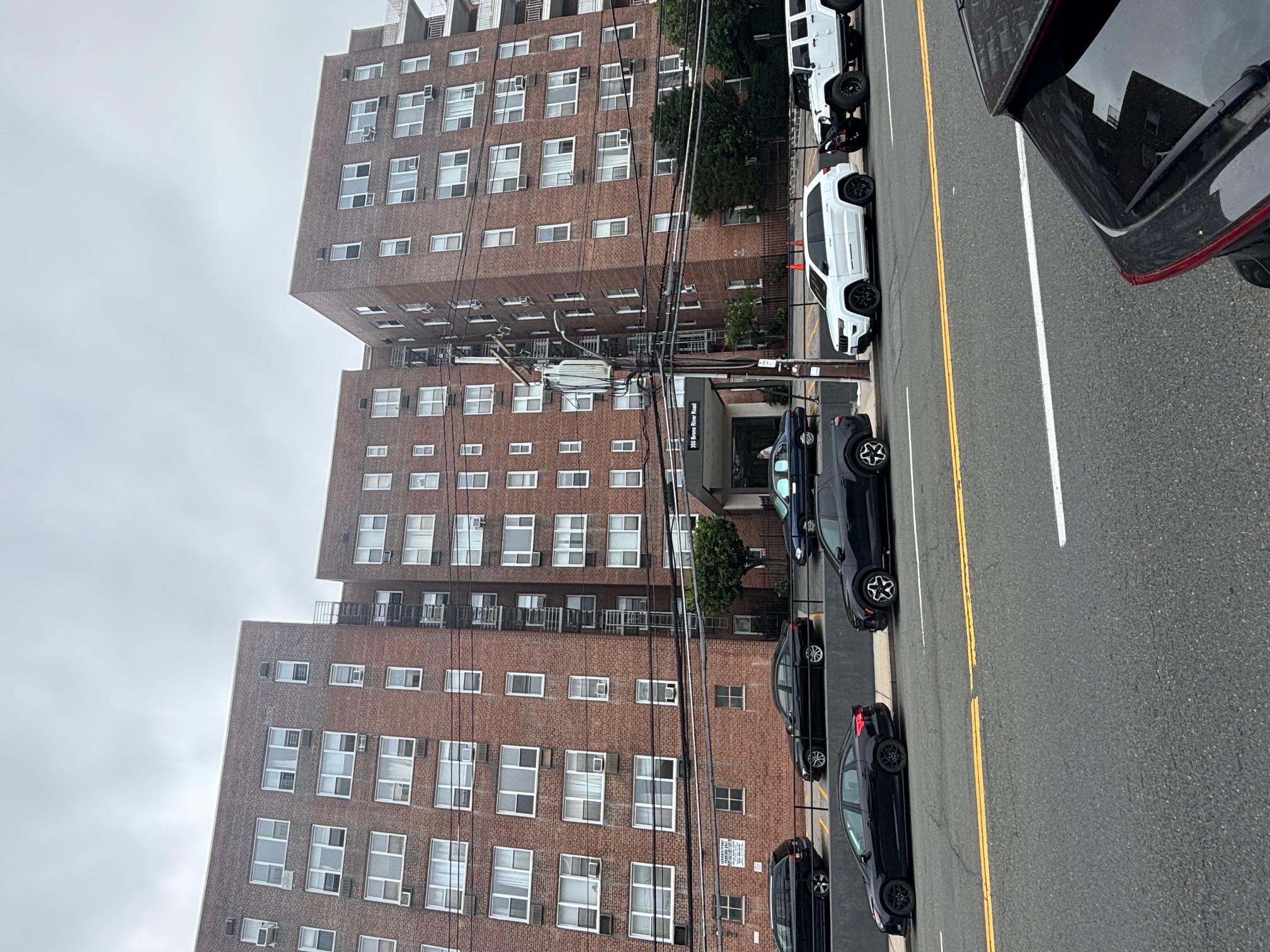 355 Bronx River RD 1B Property Photo 1