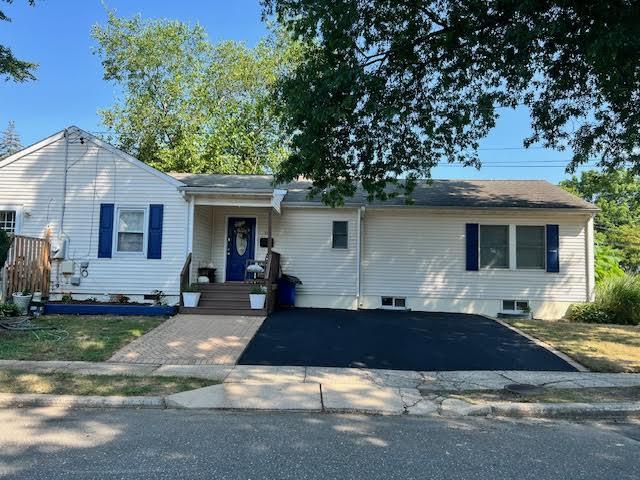 301 Laurel Road