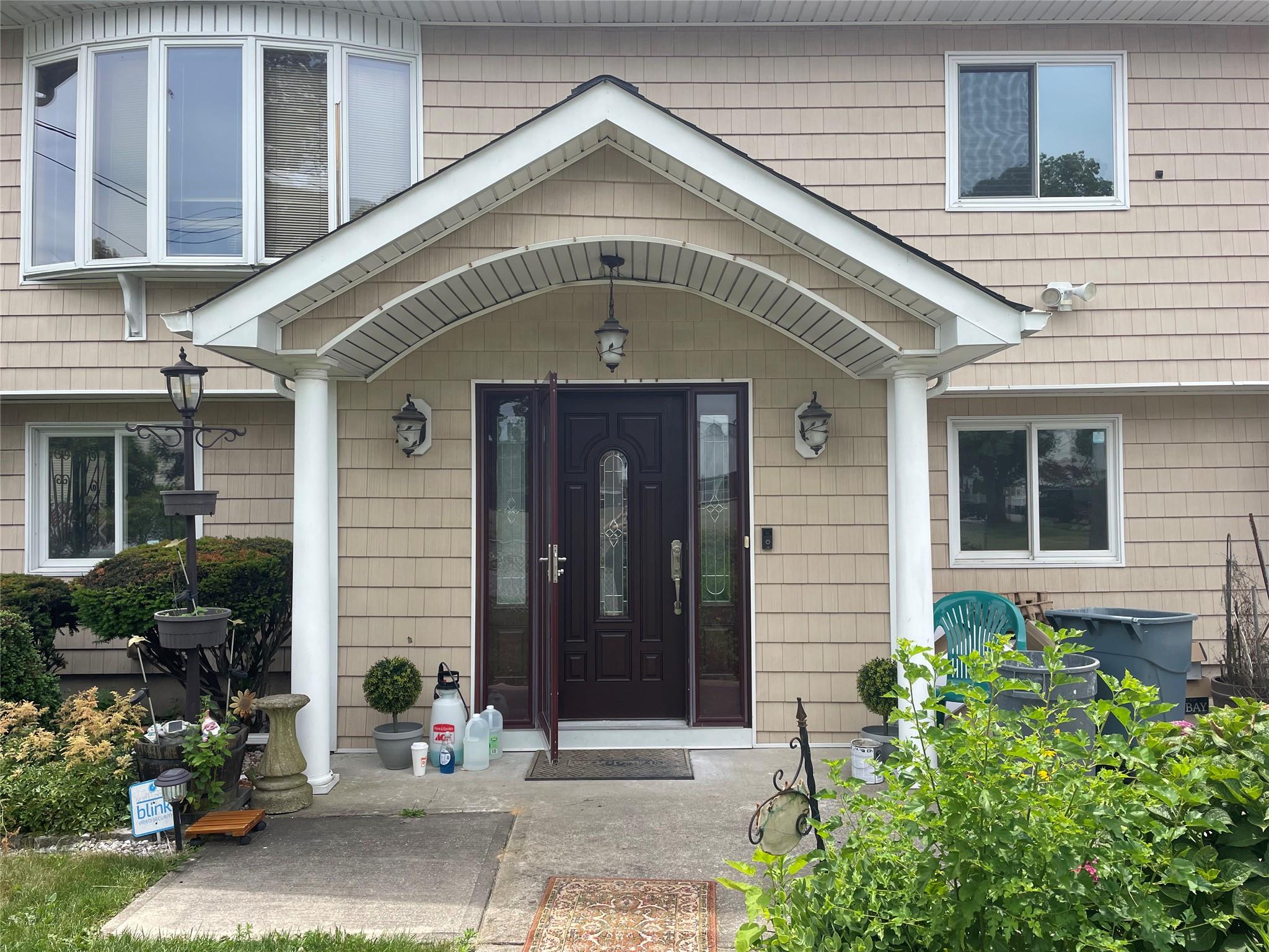 24 Hickory Street