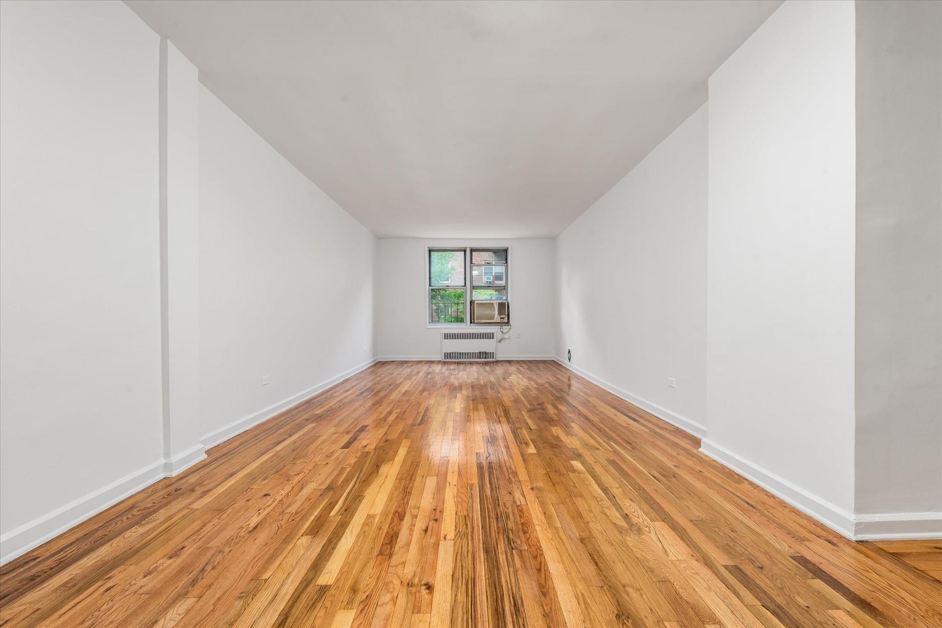 67-30 Clyde Street 3L Property Photo 1