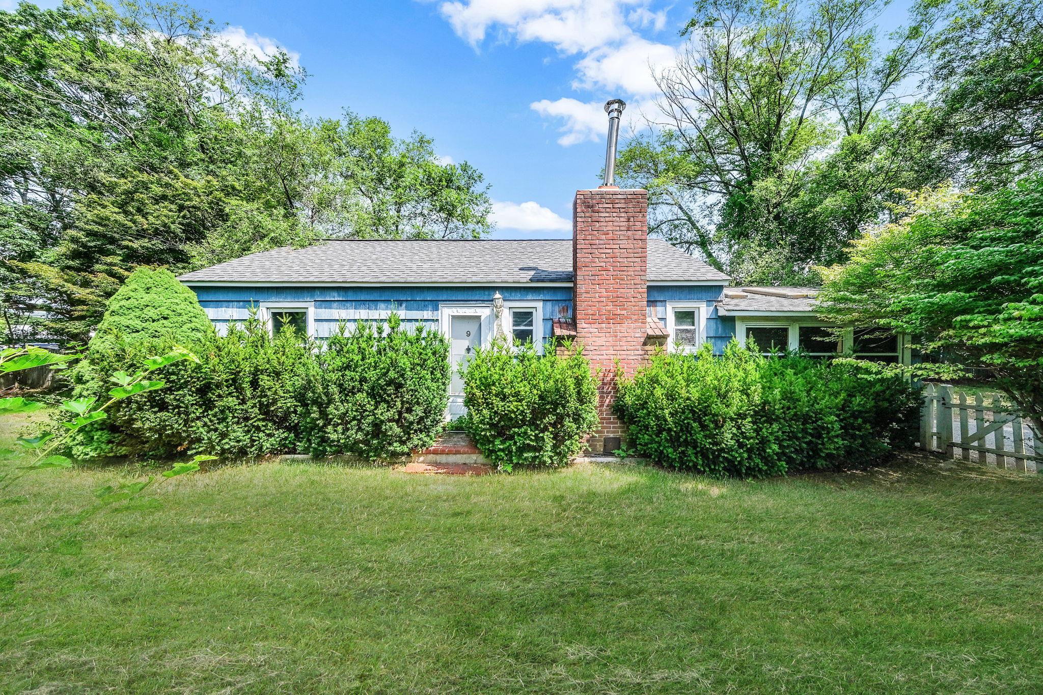 9 Private Road Property Photo 1