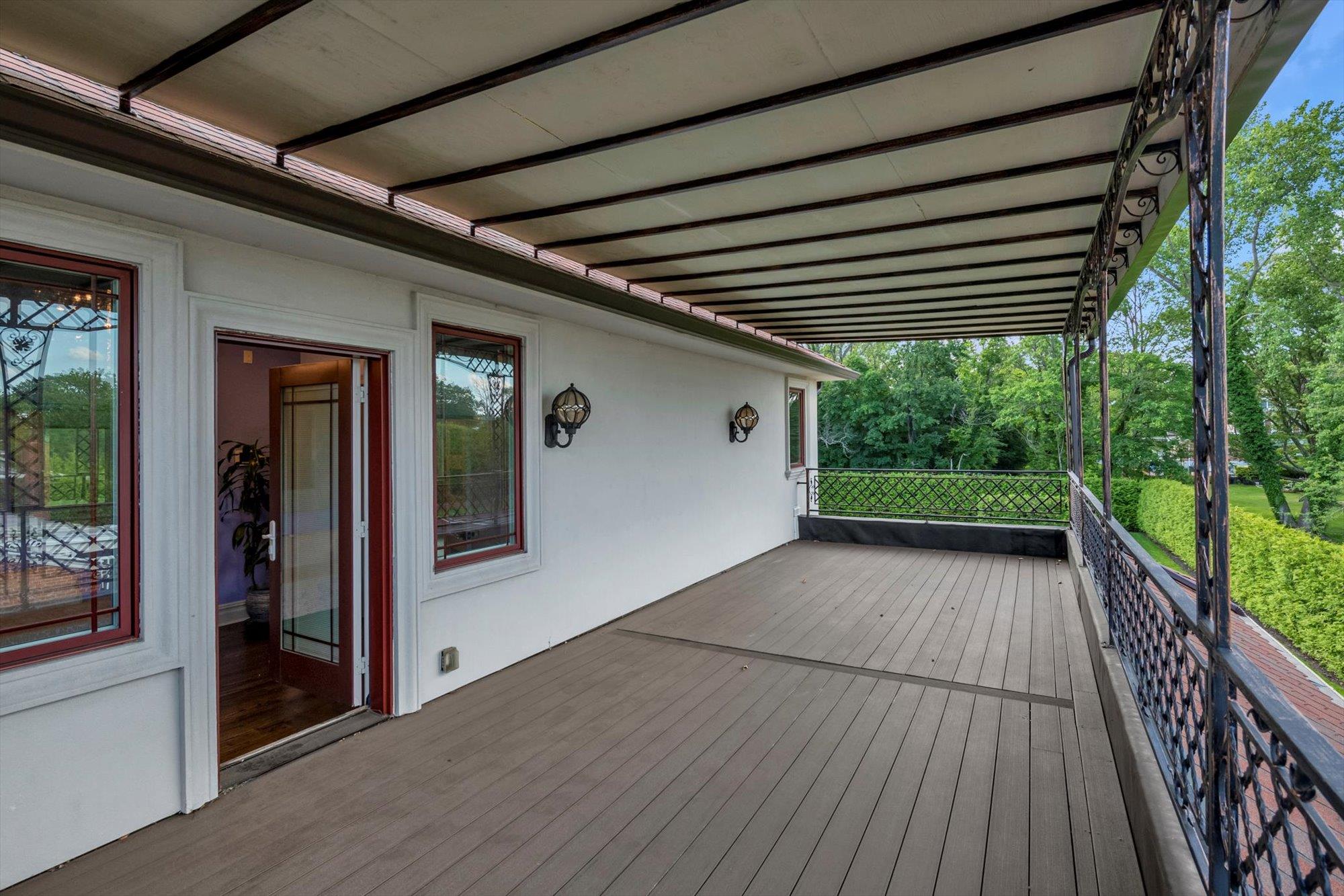 185 Dolphin Drive Property Photo 27