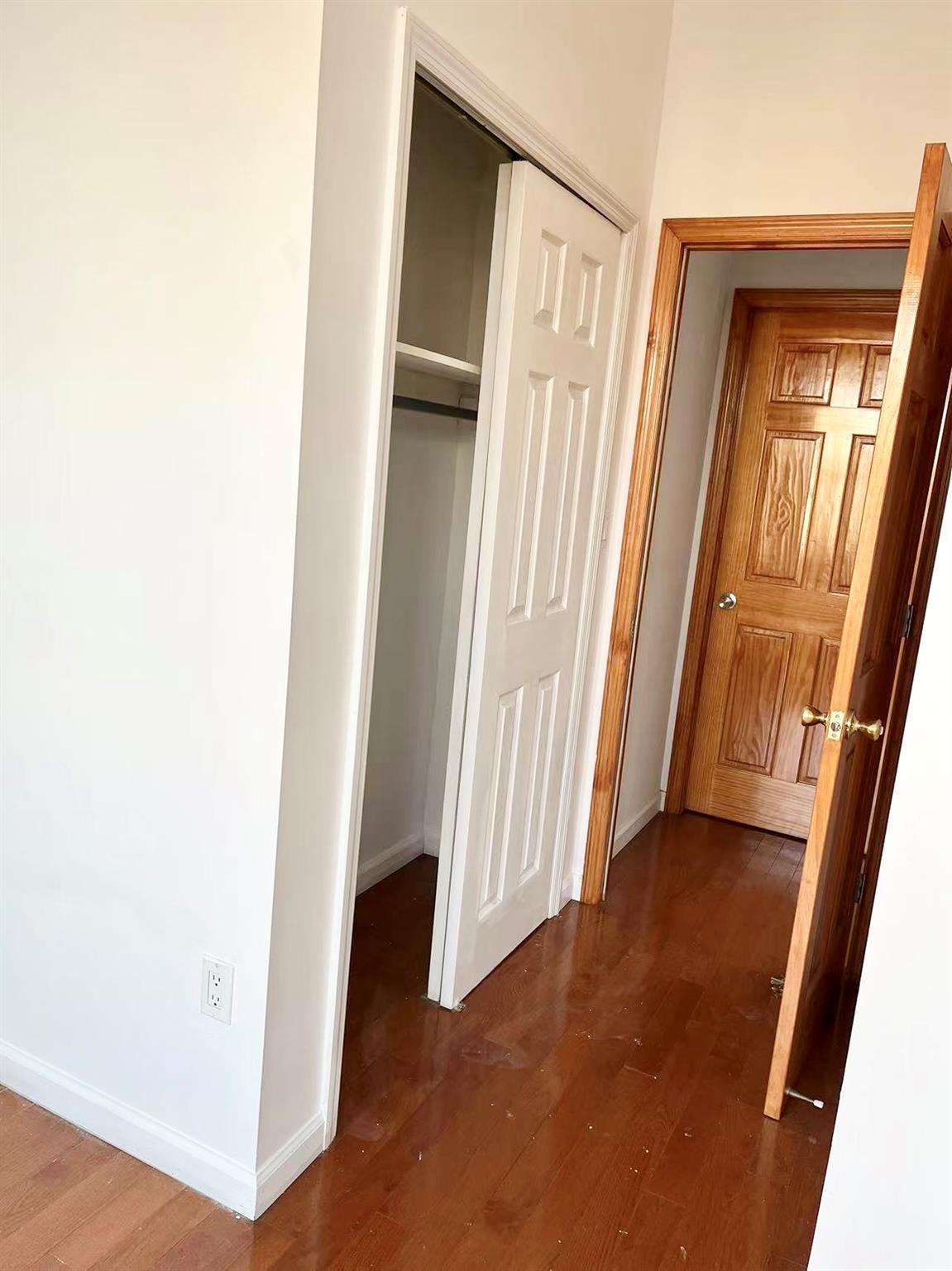 3715 93rd Street Property Photo 9