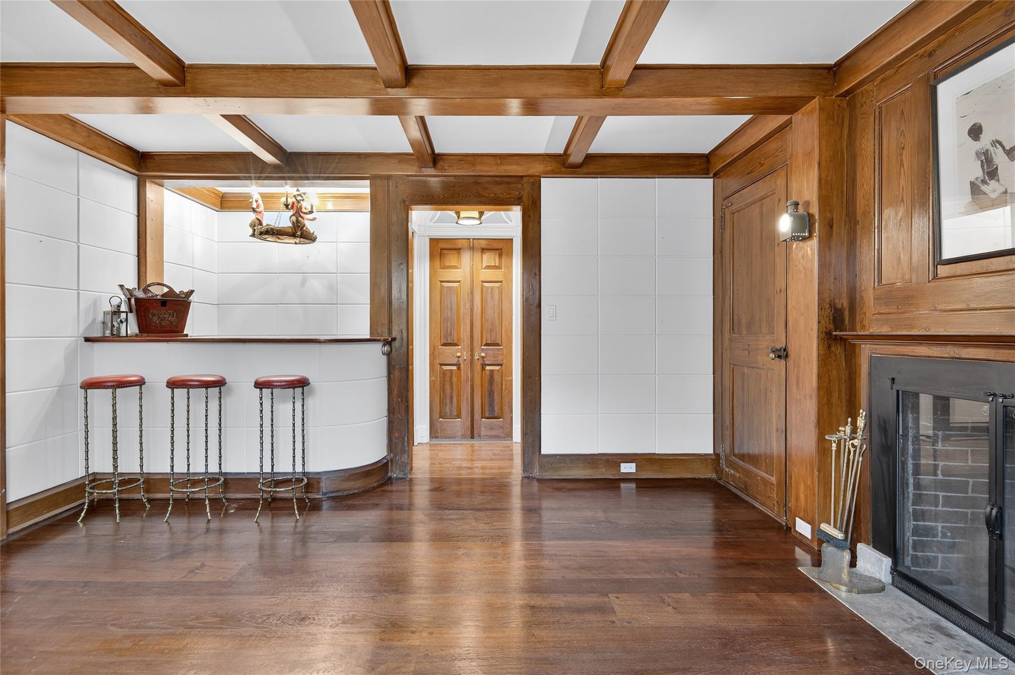 60 Piping Rock Road Property Photo 12