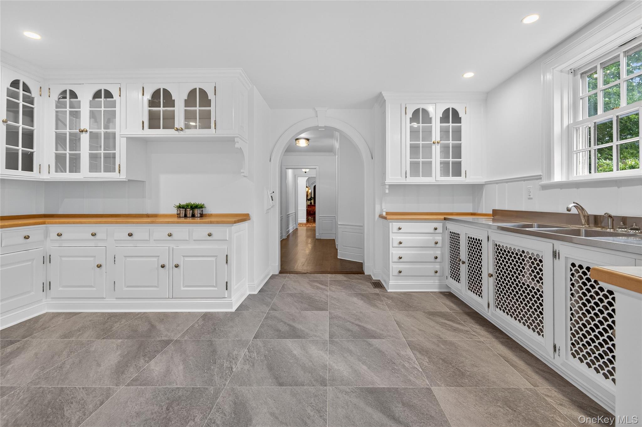 60 Piping Rock Road Property Photo 19
