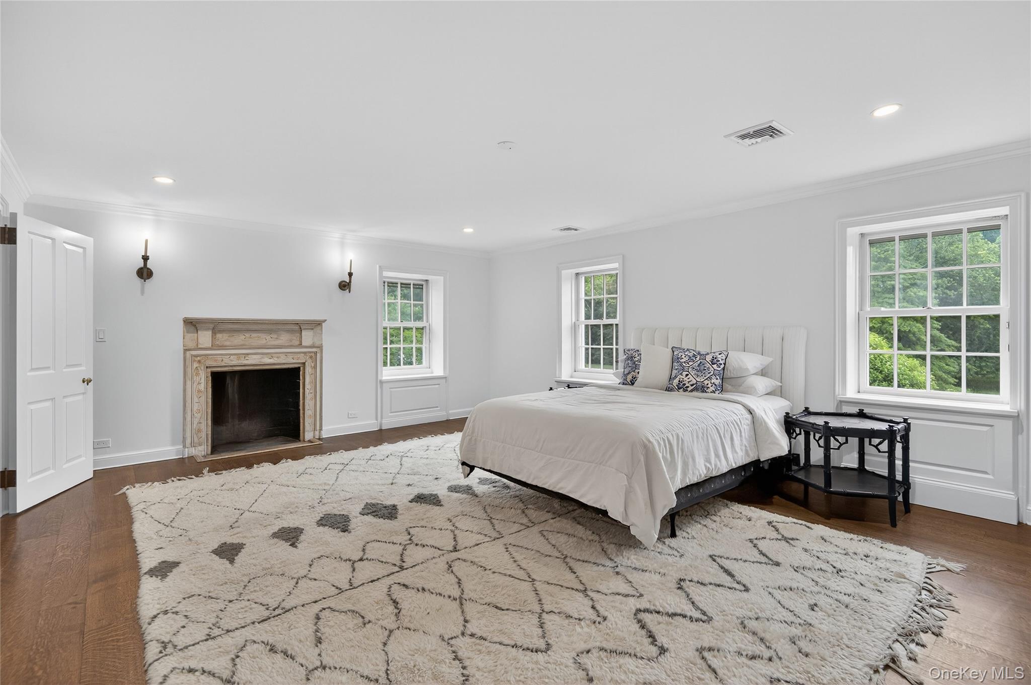 60 Piping Rock Road Property Photo 26