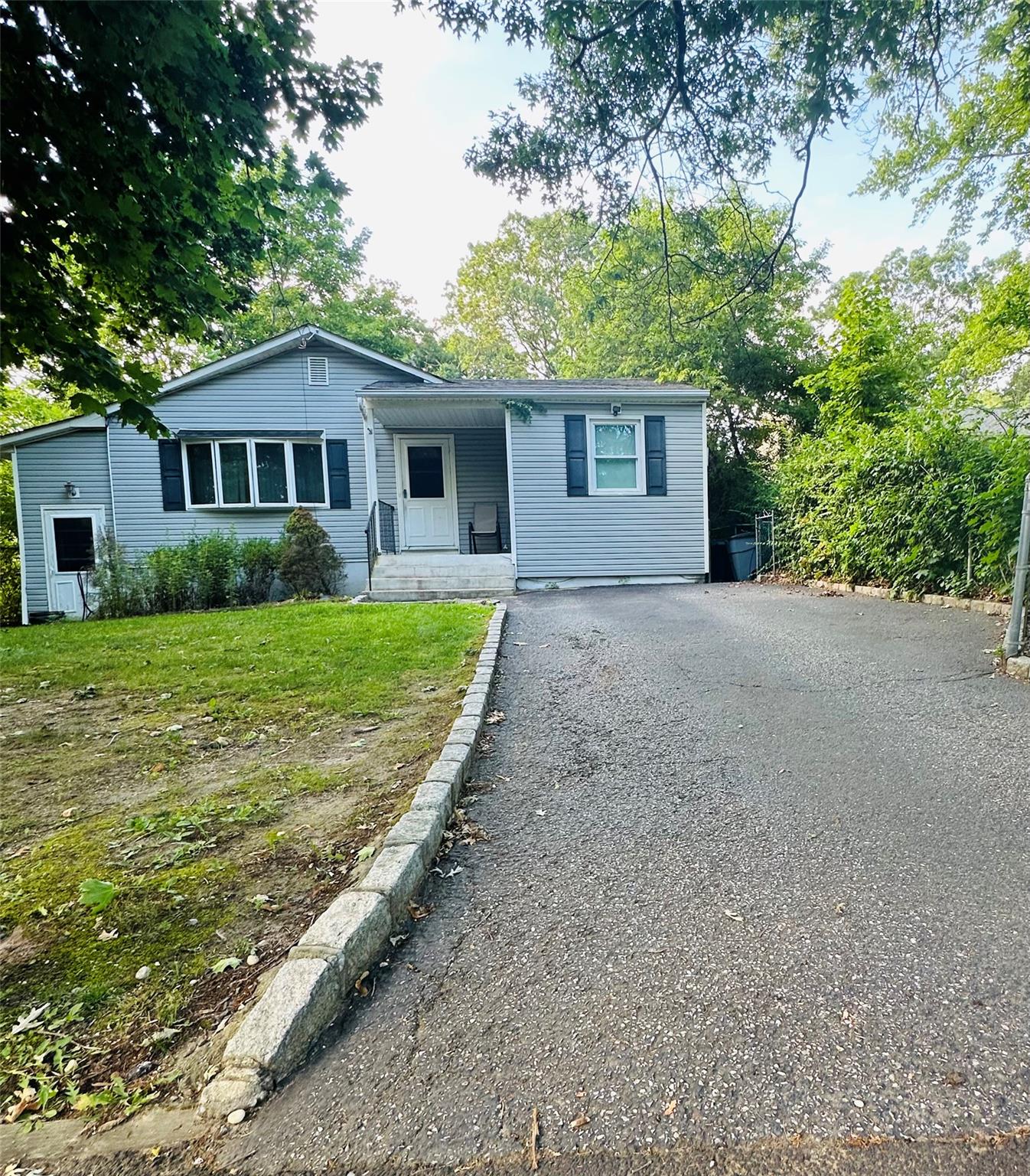 7 Oaklawn Avenue Property Photo 1