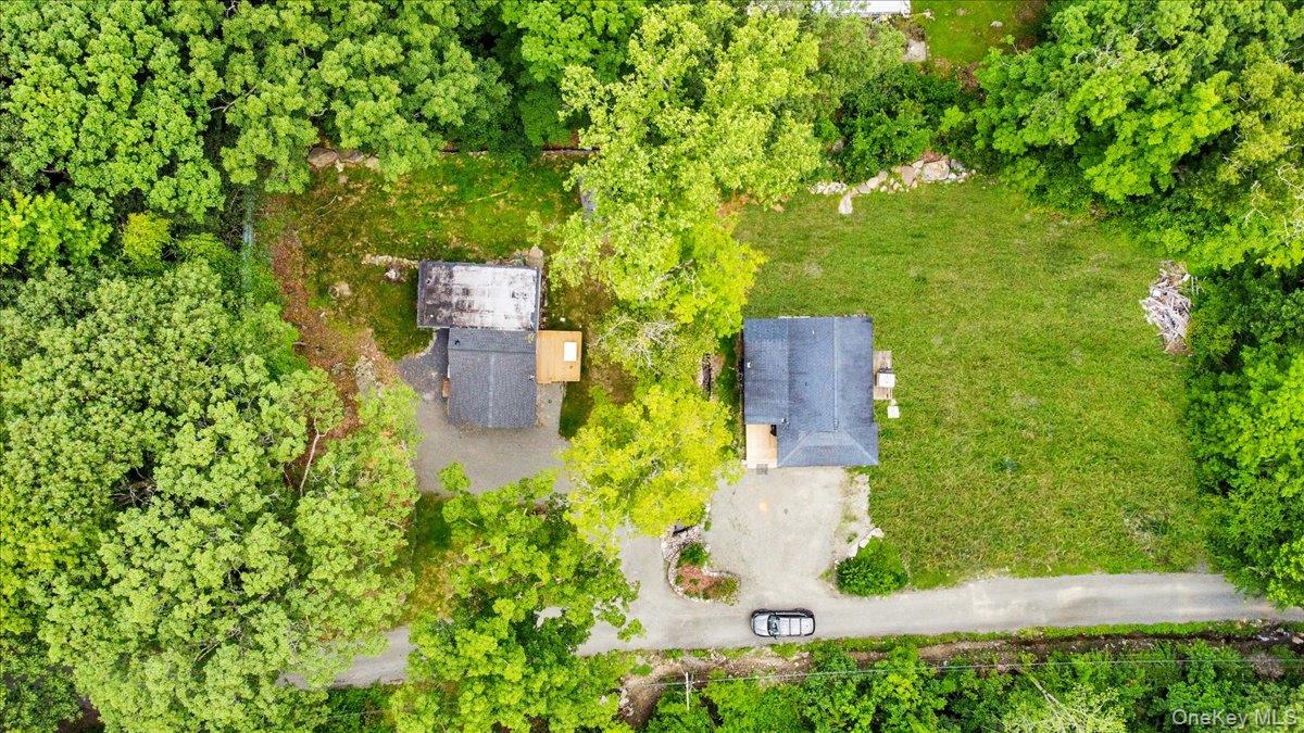 10 Pioneer Trail Property Photo 18