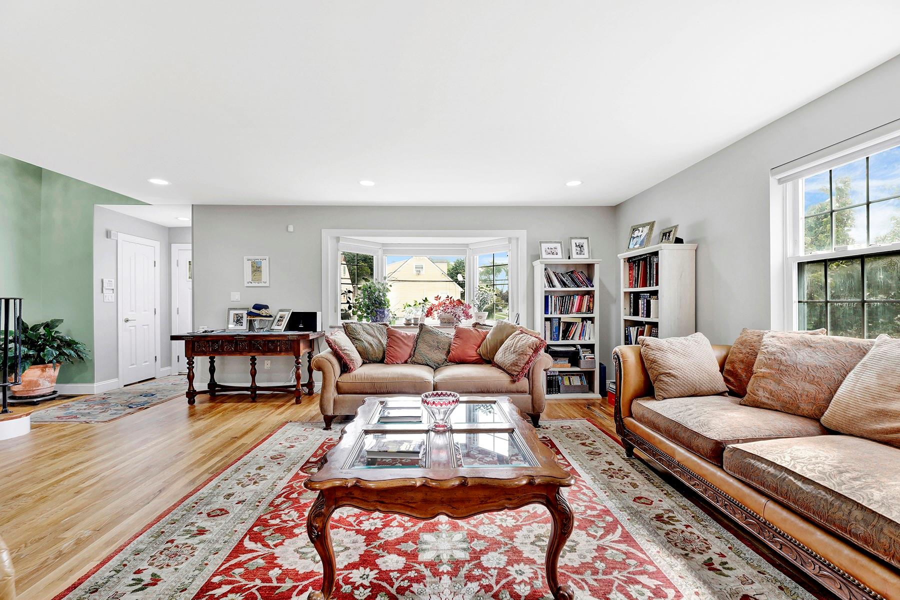 97 Burnham Avenue Property Photo 2