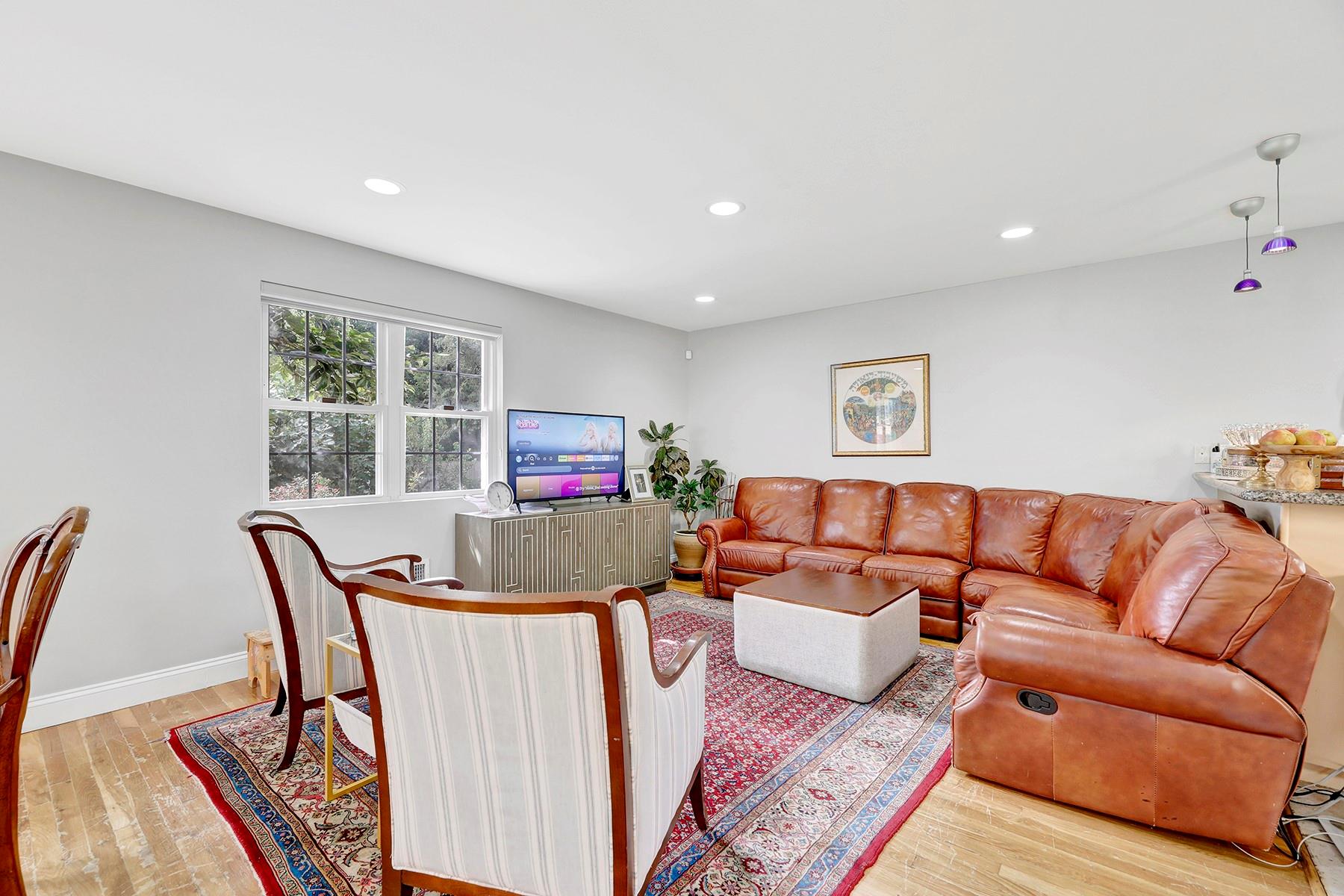 97 Burnham Avenue Property Photo 4