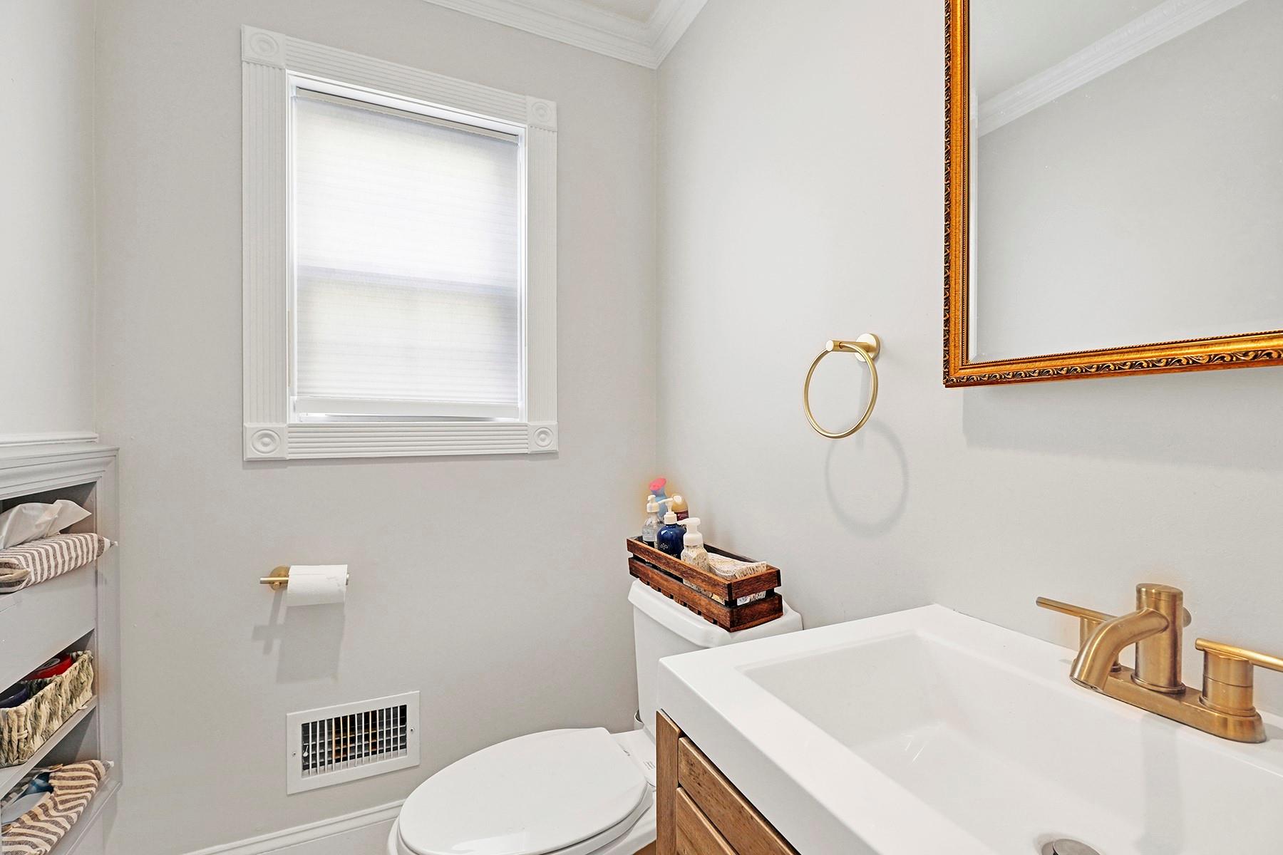 97 Burnham Avenue Property Photo 8
