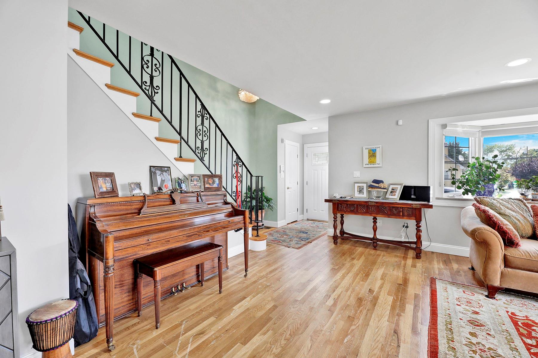 97 Burnham Avenue Property Photo 9