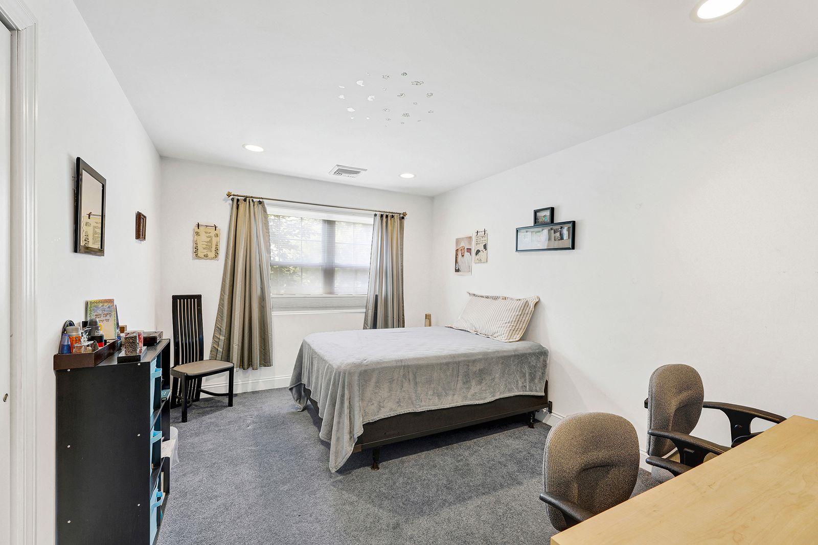 97 Burnham Avenue Property Photo 18