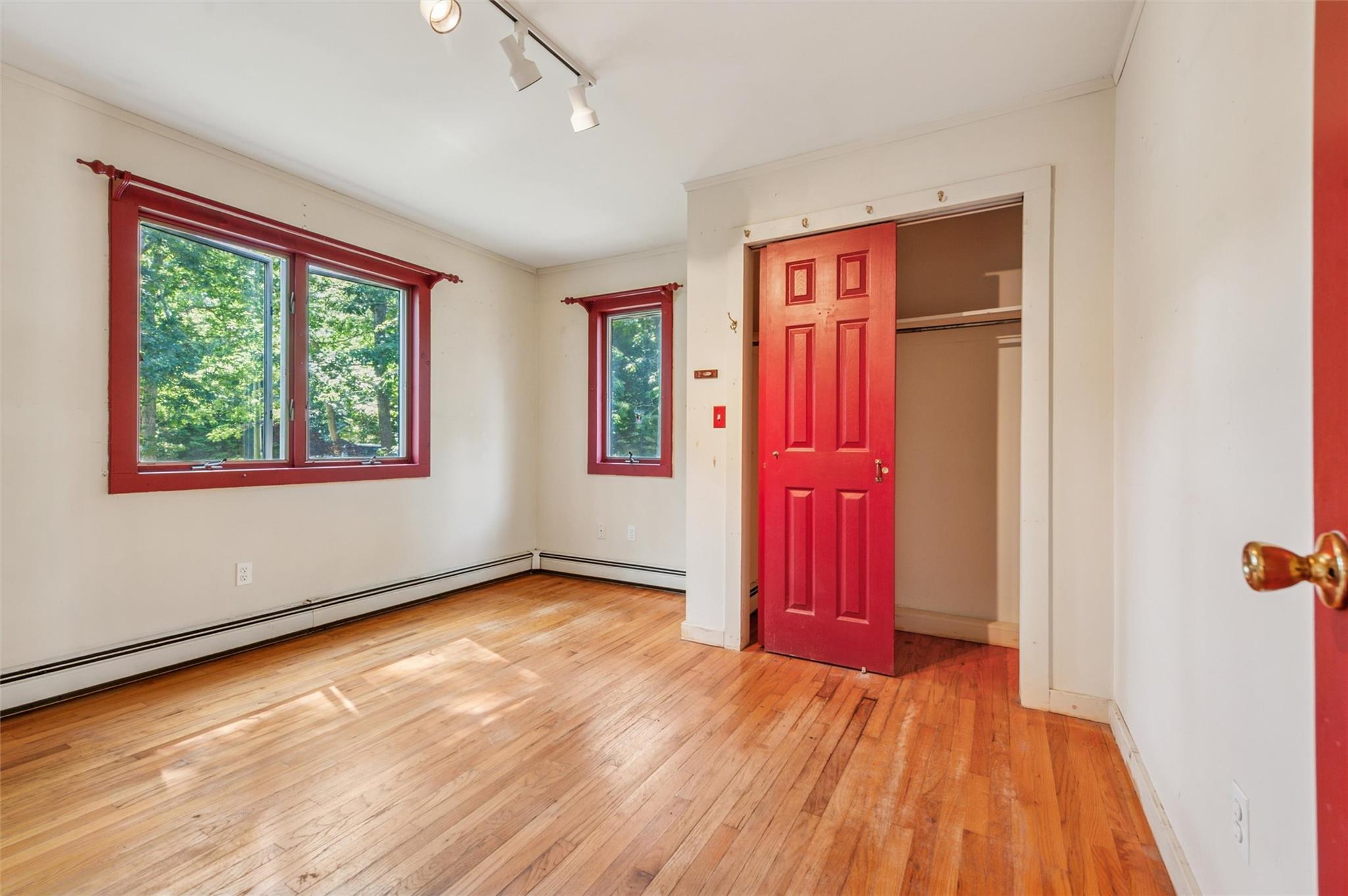 27 Jagger Lane Property Photo 6