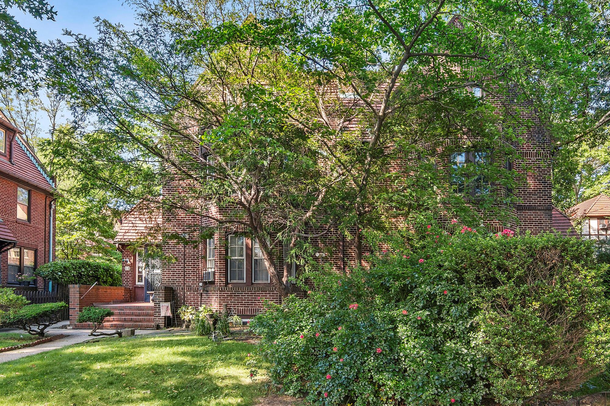 54 Ingram Street Property Photo 1
