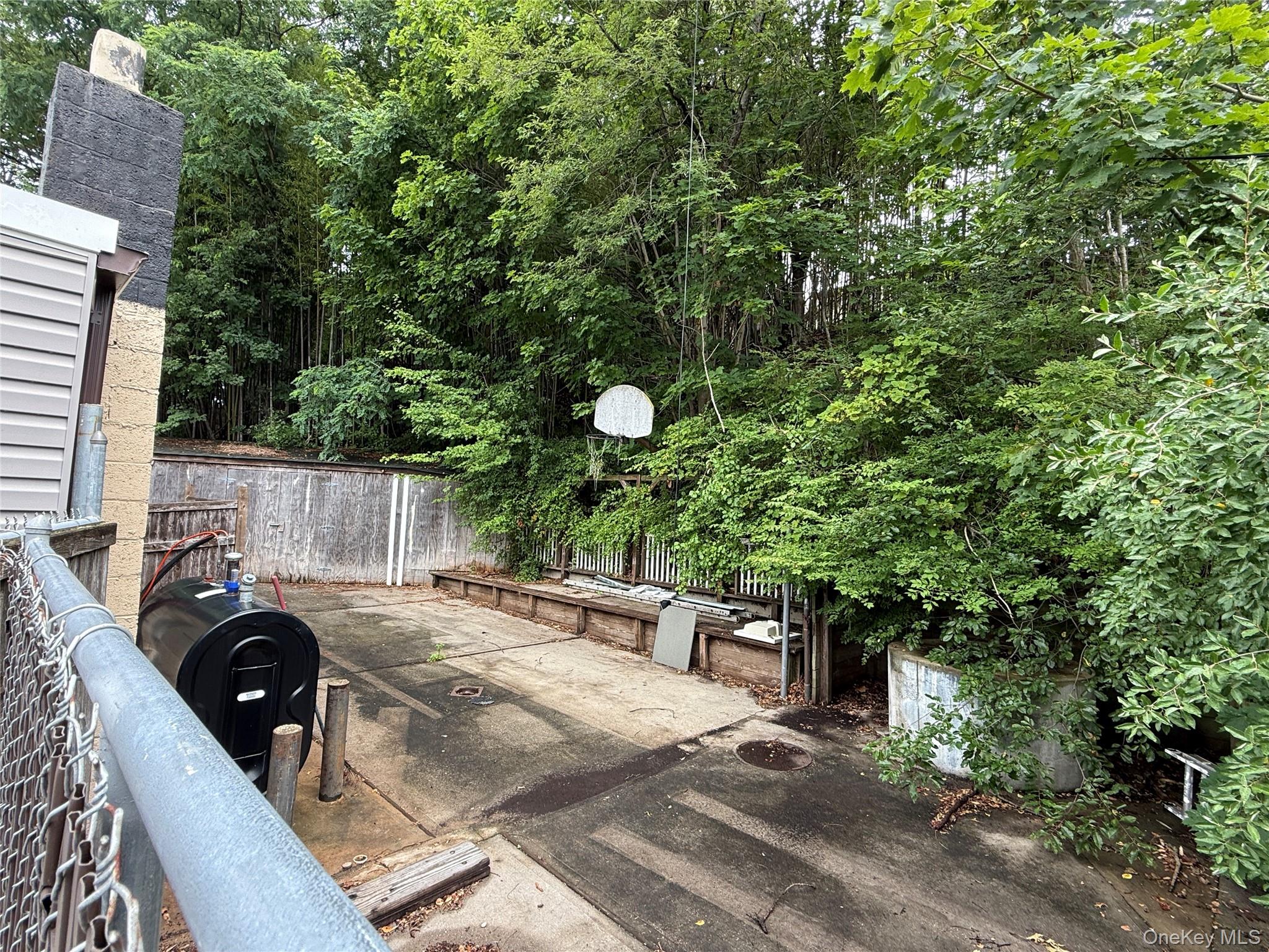 173 Terry Road Property Photo 5