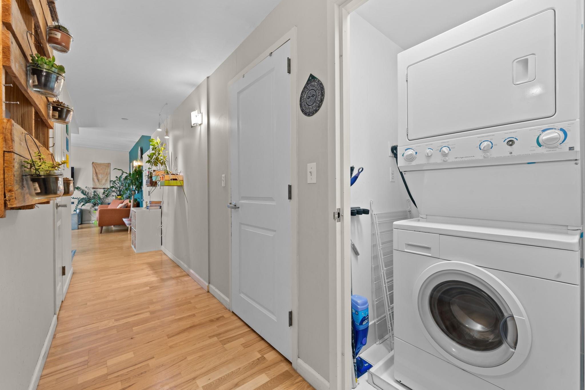 853 Macy Place 8e Property Photo 15