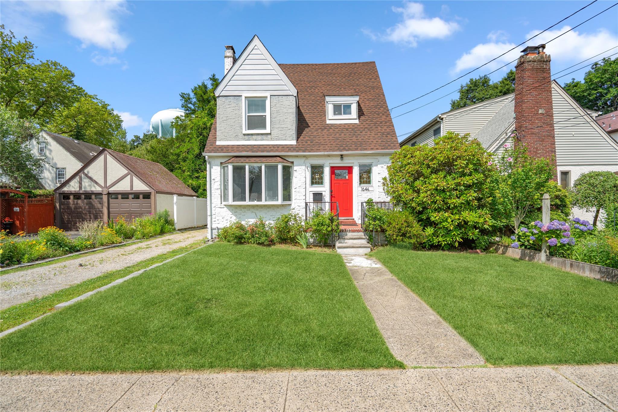 1644 Kenneth Avenue Property Photo 1