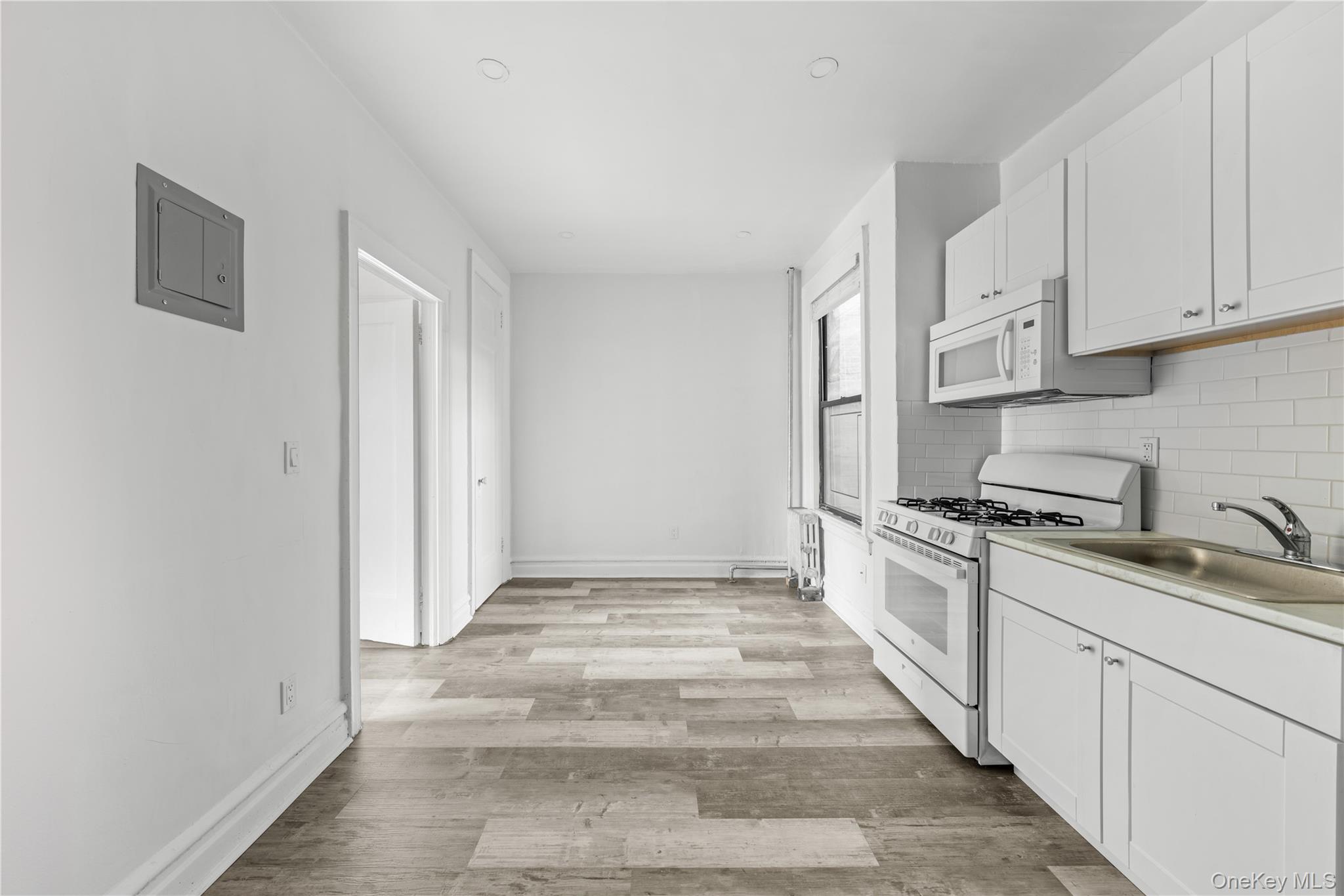 36-25 30th Street Property Photo 19