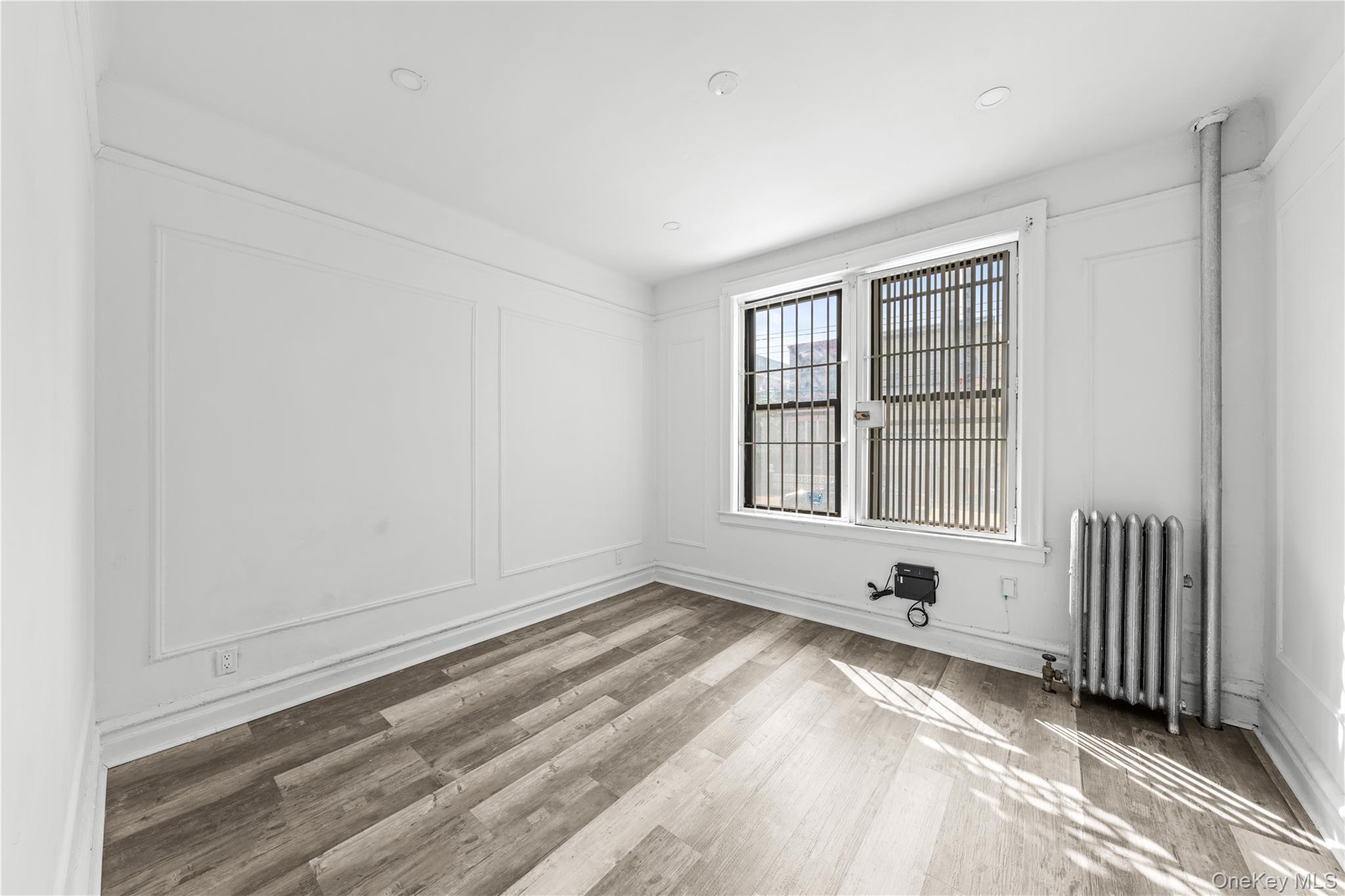 36-25 30th Street Property Photo 23