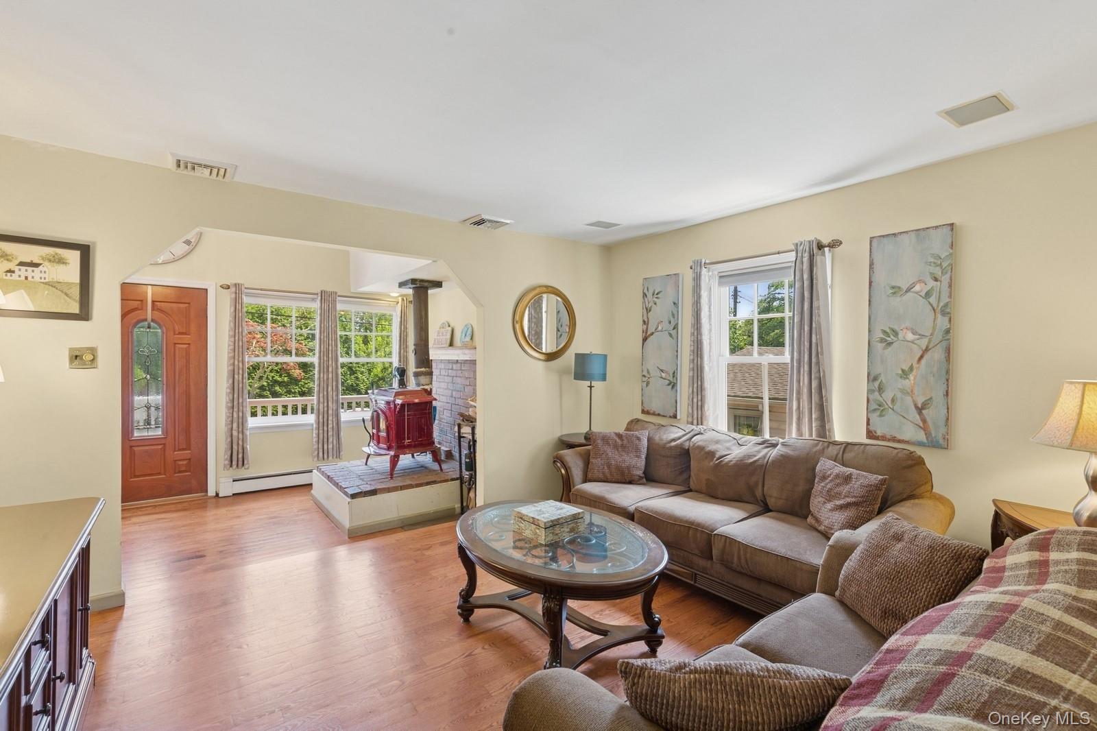 66 Lynbrook Drive Property Photo 9
