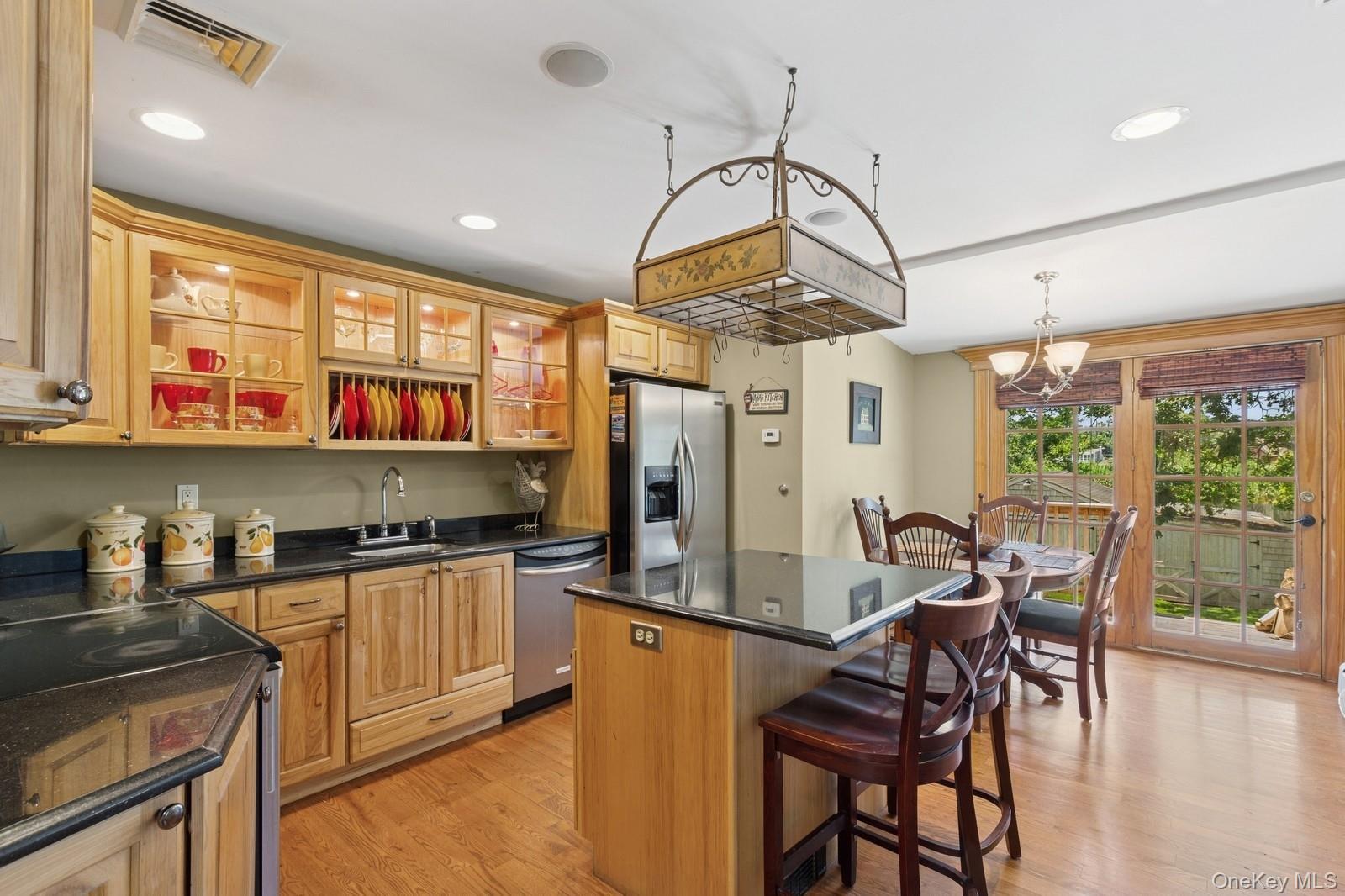 66 Lynbrook Drive Property Photo 14