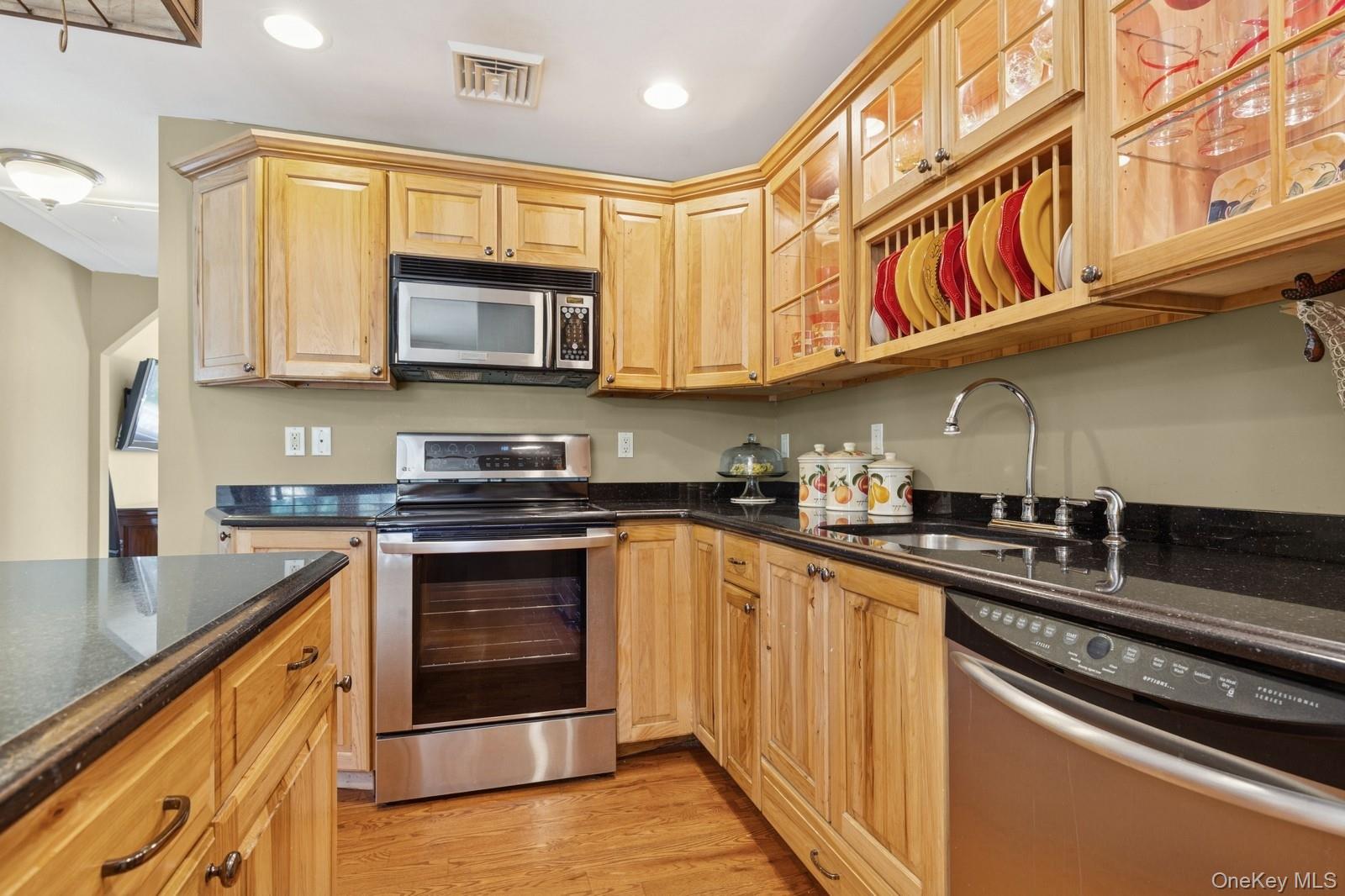 66 Lynbrook Drive Property Photo 19